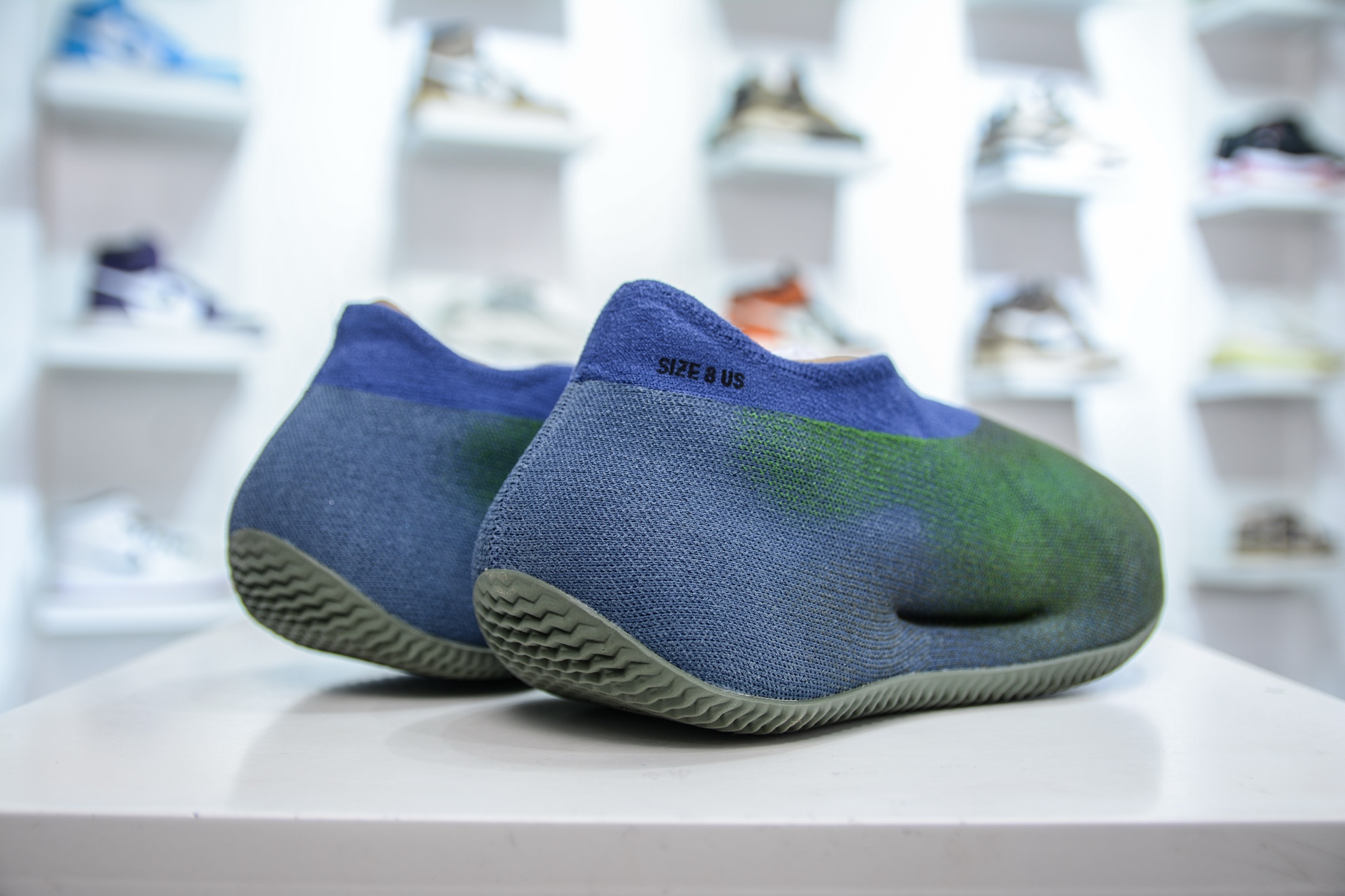 XA版本 Yeezy Knit Runer”Sulfur”功夫跑步者系列低帮袜套式轻便针织透气休闲运动慢跑鞋  FZ5907