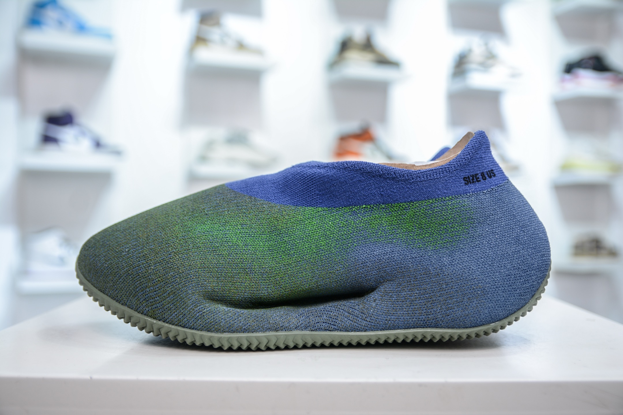 XA版本 Yeezy Knit Runer”Sulfur”功夫跑步者系列低帮袜套式轻便针织透气休闲运动慢跑鞋  FZ5907