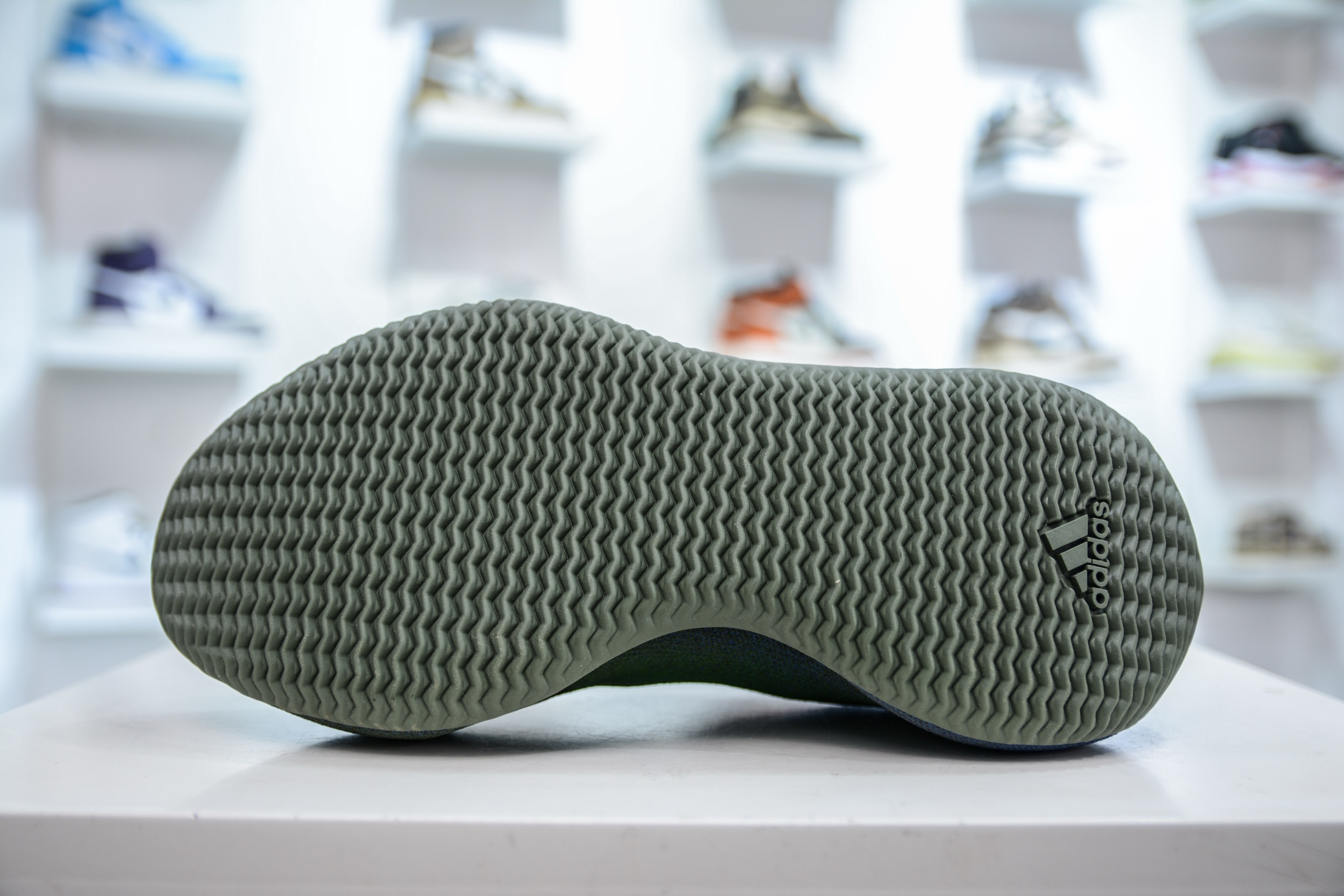 XA版本 Yeezy Knit Runer”Sulfur”功夫跑步者系列低帮袜套式轻便针织透气休闲运动慢跑鞋  FZ5907