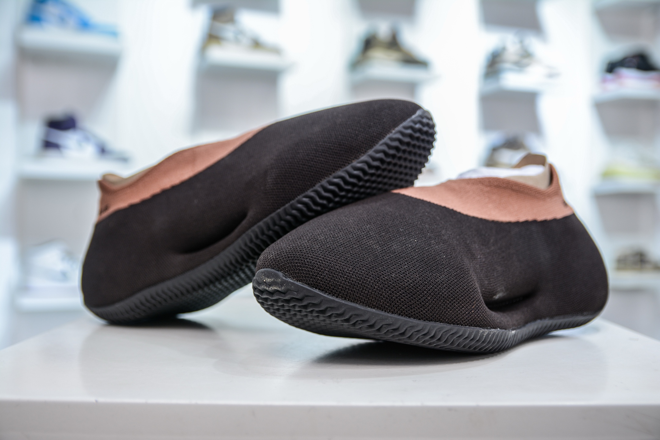 XA版本 Yeezy Knit Runer”Sulfur”功夫跑步者系列低帮袜套式轻便针织透气休闲运动慢跑鞋 GY1759