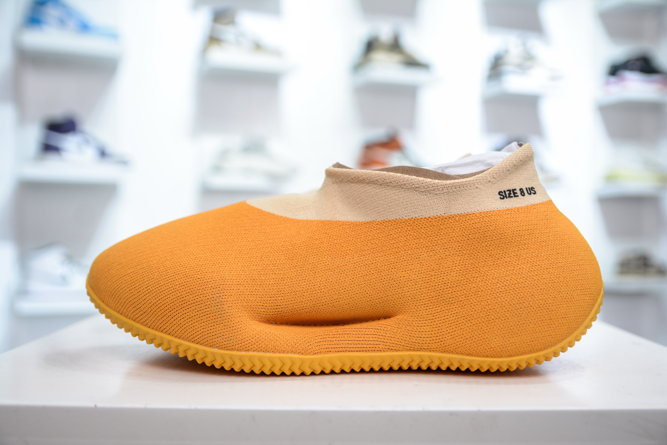 XA版本 Yeezy Knit Runer”Sulfur”功夫跑步者系列低帮袜套式轻便针织透气休闲运动慢跑鞋  GW5353