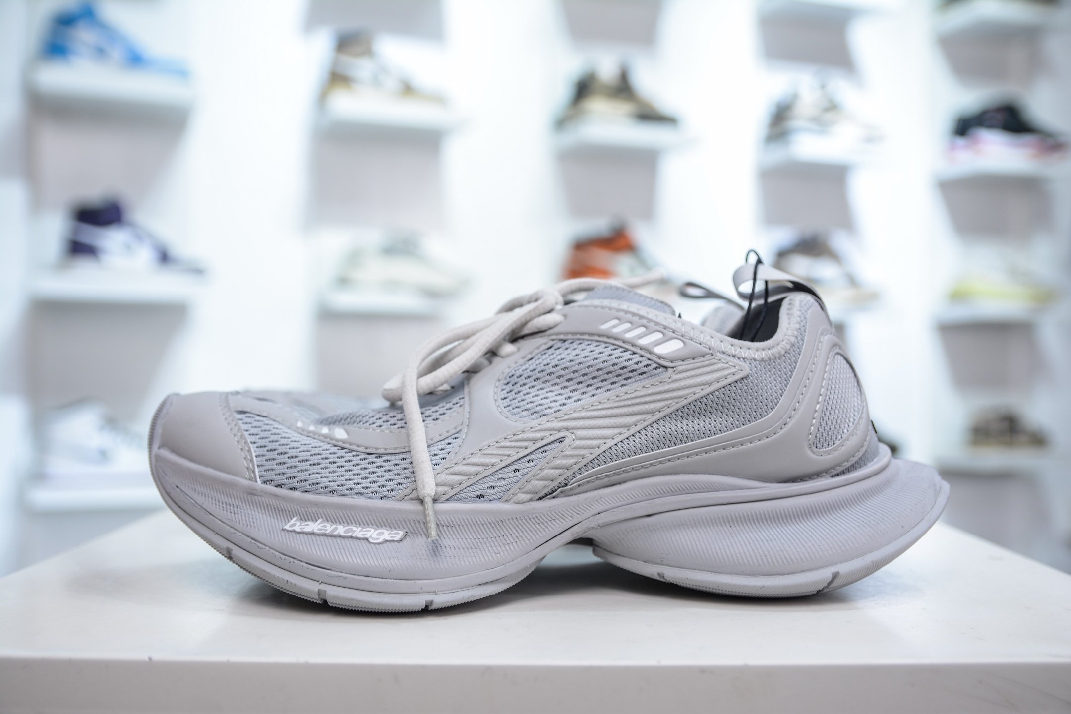 XA版 BALENCIAGA 巴黎世家12.5代 轻便透气跑鞋 793944 WFLGY 1010