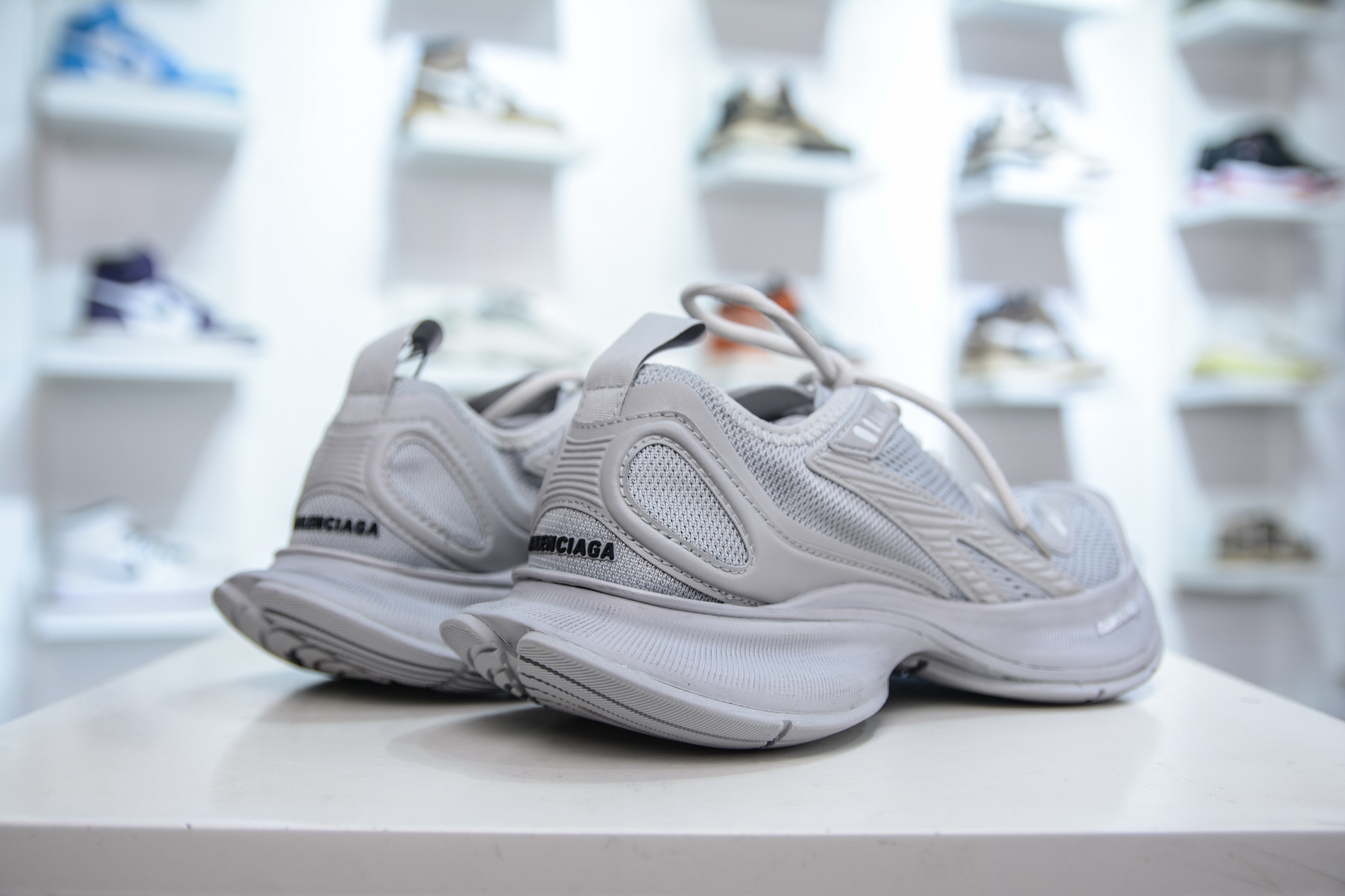 XA版 BALENCIAGA 巴黎世家12.5代 轻便透气跑鞋 793944 WFLGY 1010
