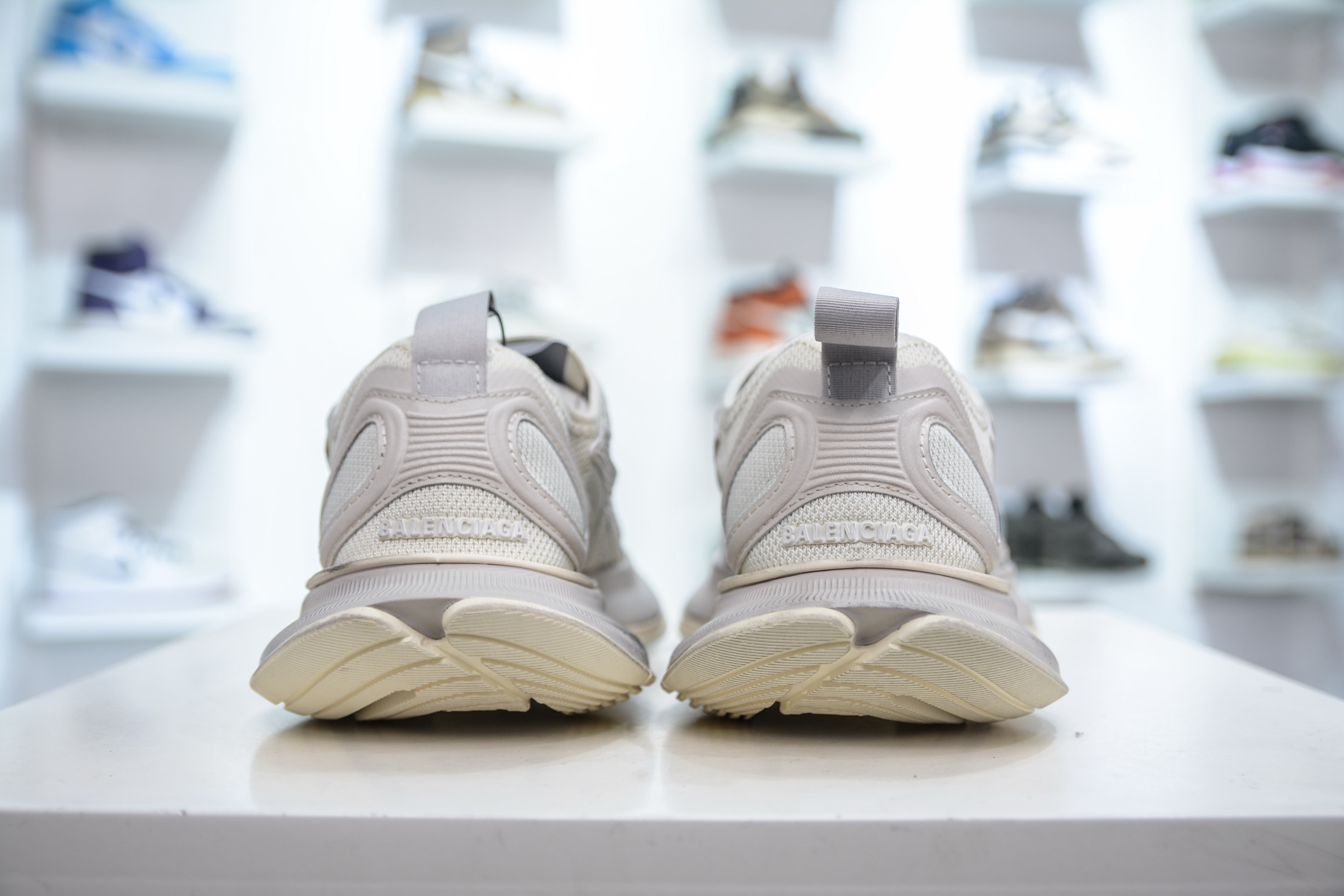 XA版 BALENCIAGA 巴黎世家12.5代 轻便透气跑鞋 793944 WFLGY 2000