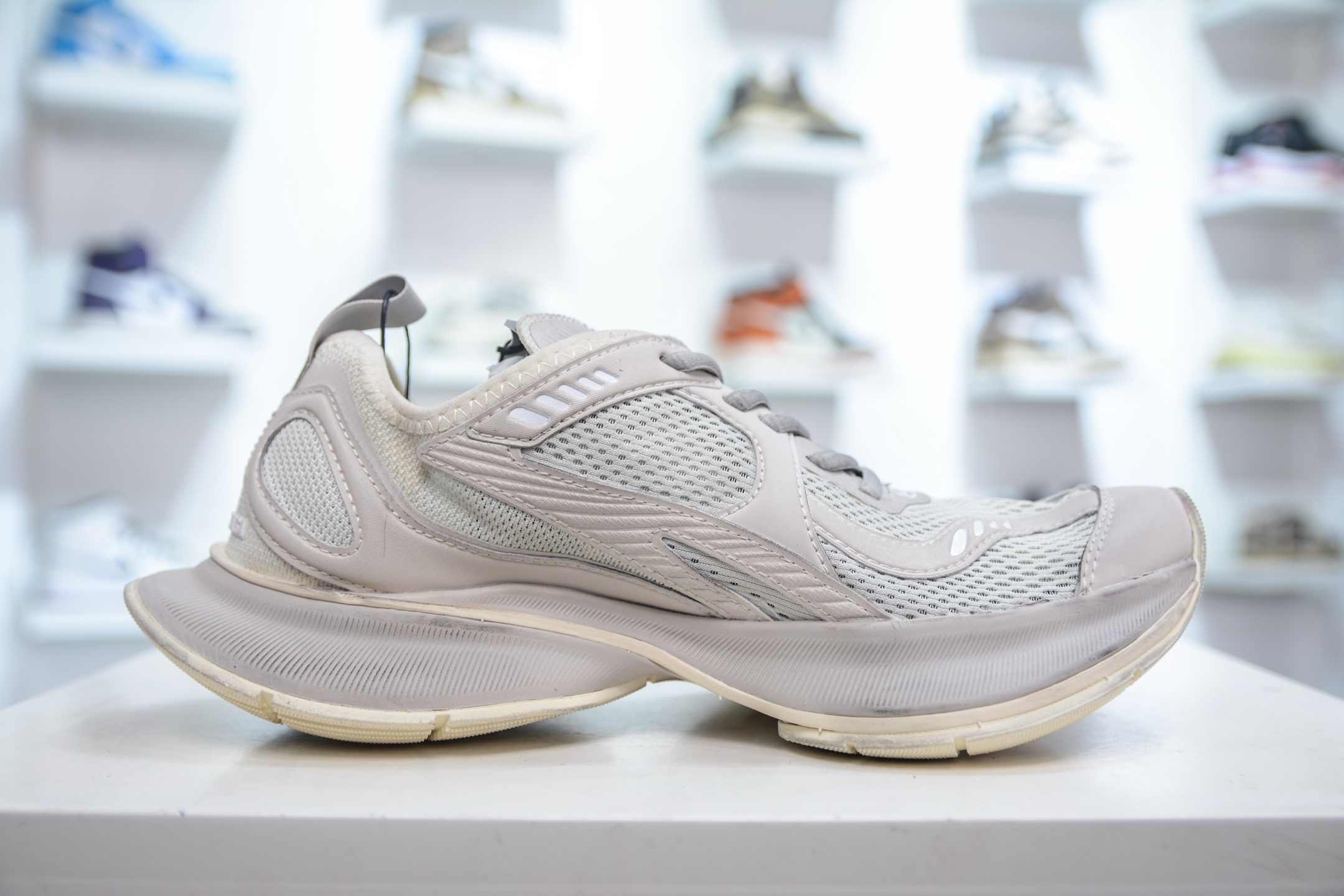 XA版 BALENCIAGA 巴黎世家12.5代 轻便透气跑鞋 793944 WFLGY 2000
