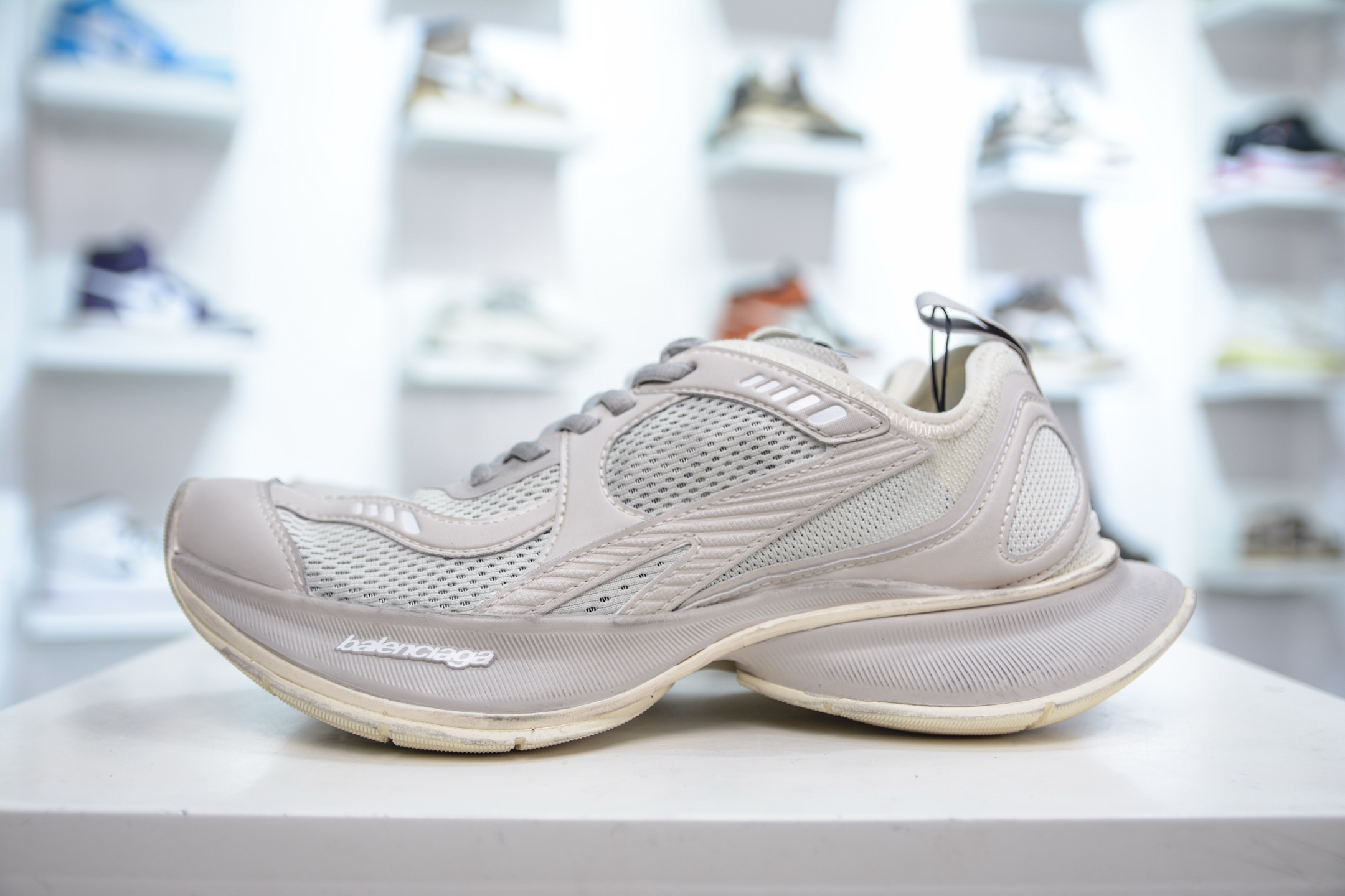 XA版 BALENCIAGA 巴黎世家12.5代 轻便透气跑鞋 793944 WFLGY 2000