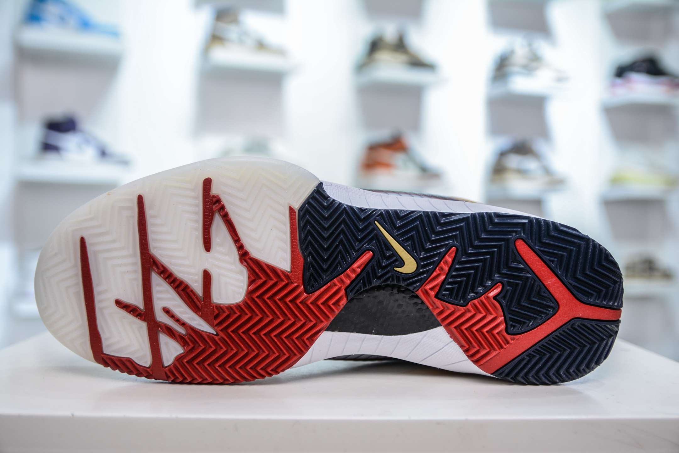GX纯原 NK Zoom Kobe 4 科比四代 奥运会白黑金 完美复刻公司货 Phylon泡棉中底  FQ3544-100