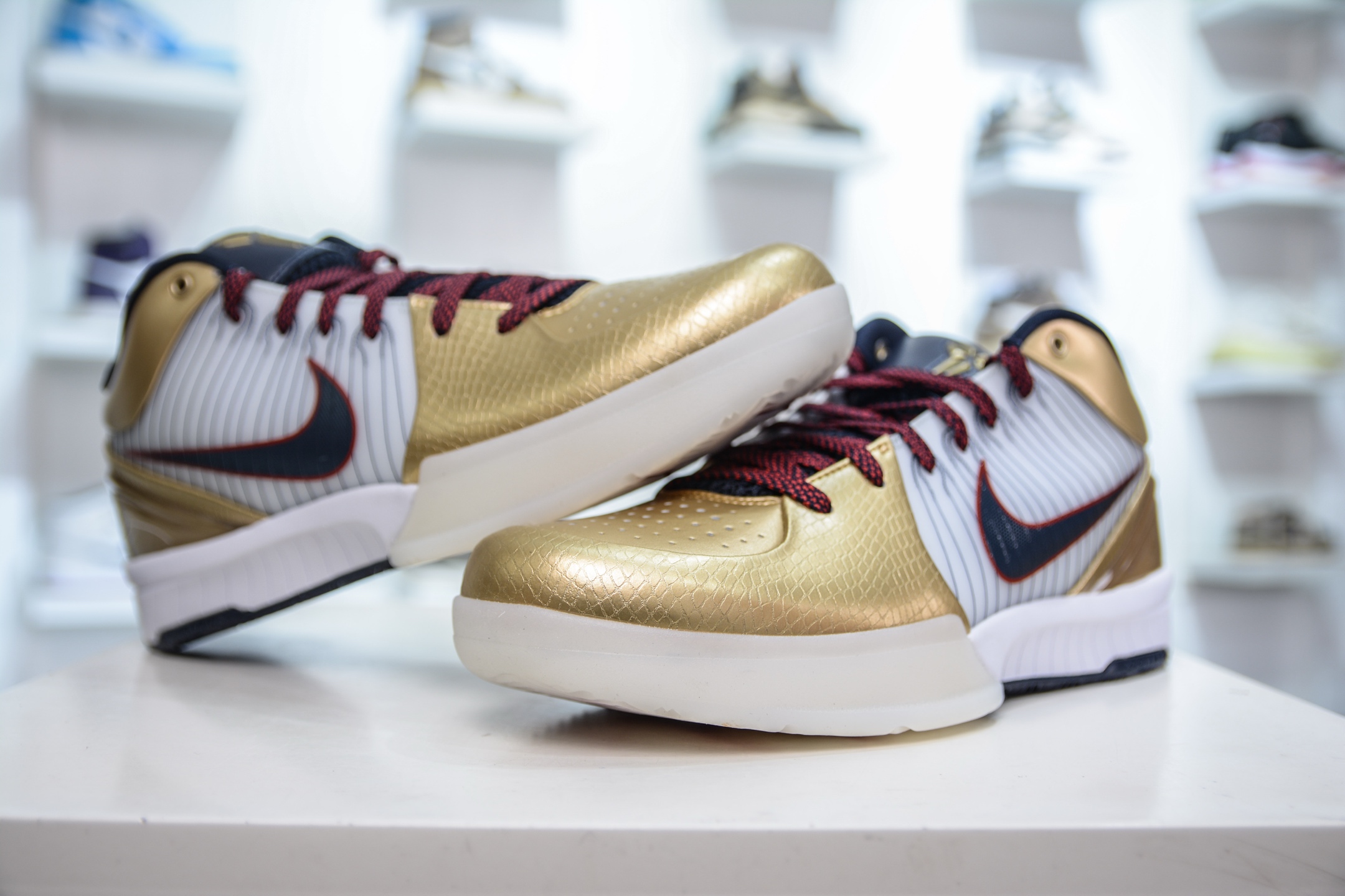 GX纯原 NK Zoom Kobe 4 科比四代 奥运会白黑金 完美复刻公司货 Phylon泡棉中底  FQ3544-100