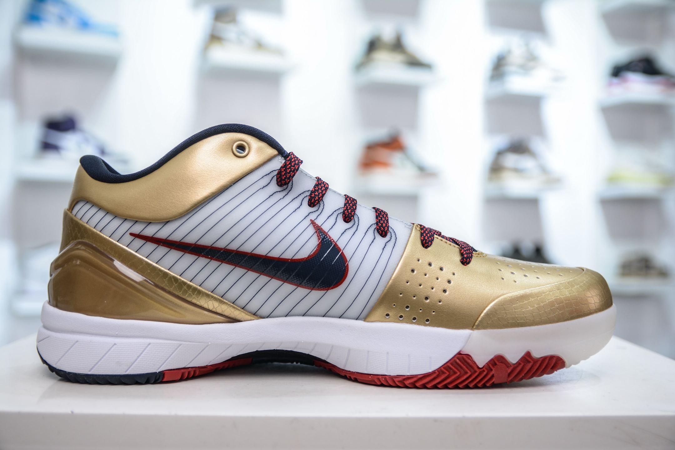 GX纯原 NK Zoom Kobe 4 科比四代 奥运会白黑金 完美复刻公司货 Phylon泡棉中底  FQ3544-100