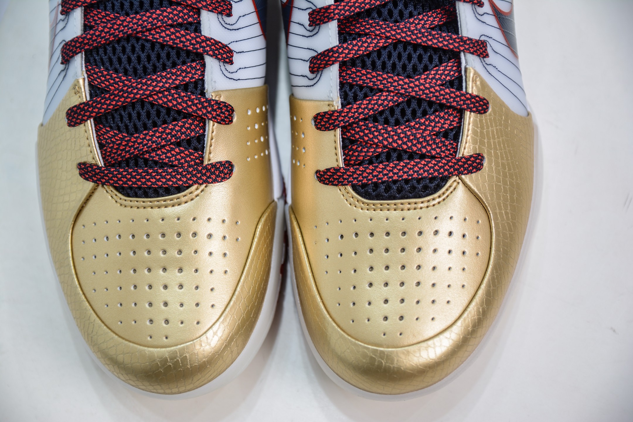 GX纯原 NK Zoom Kobe 4 科比四代 奥运会白黑金 完美复刻公司货 Phylon泡棉中底  FQ3544-100
