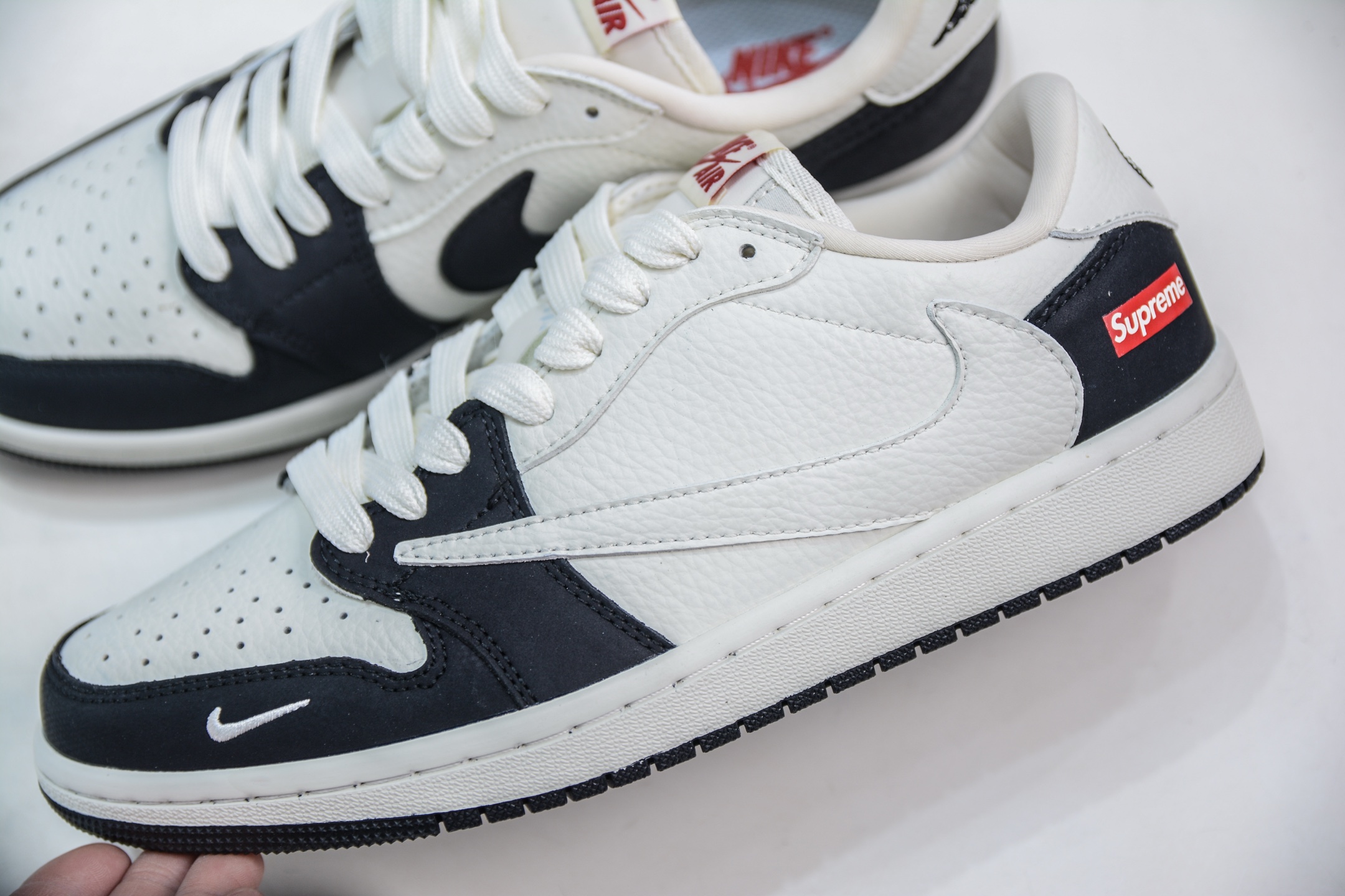 TS x Air Jordan AJ1 Low X Supreme AJ1 低帮 SUP联名-白黑  JH6088-606