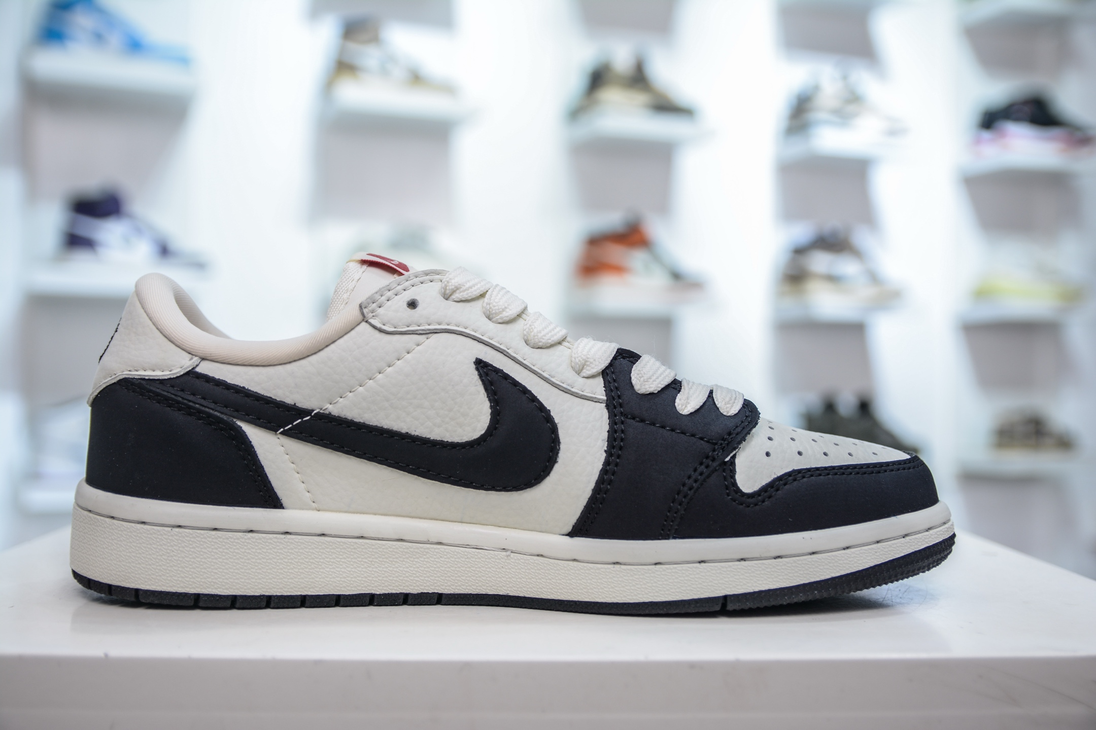 TS x Air Jordan AJ1 Low X Supreme AJ1 低帮 SUP联名-白黑  JH6088-606