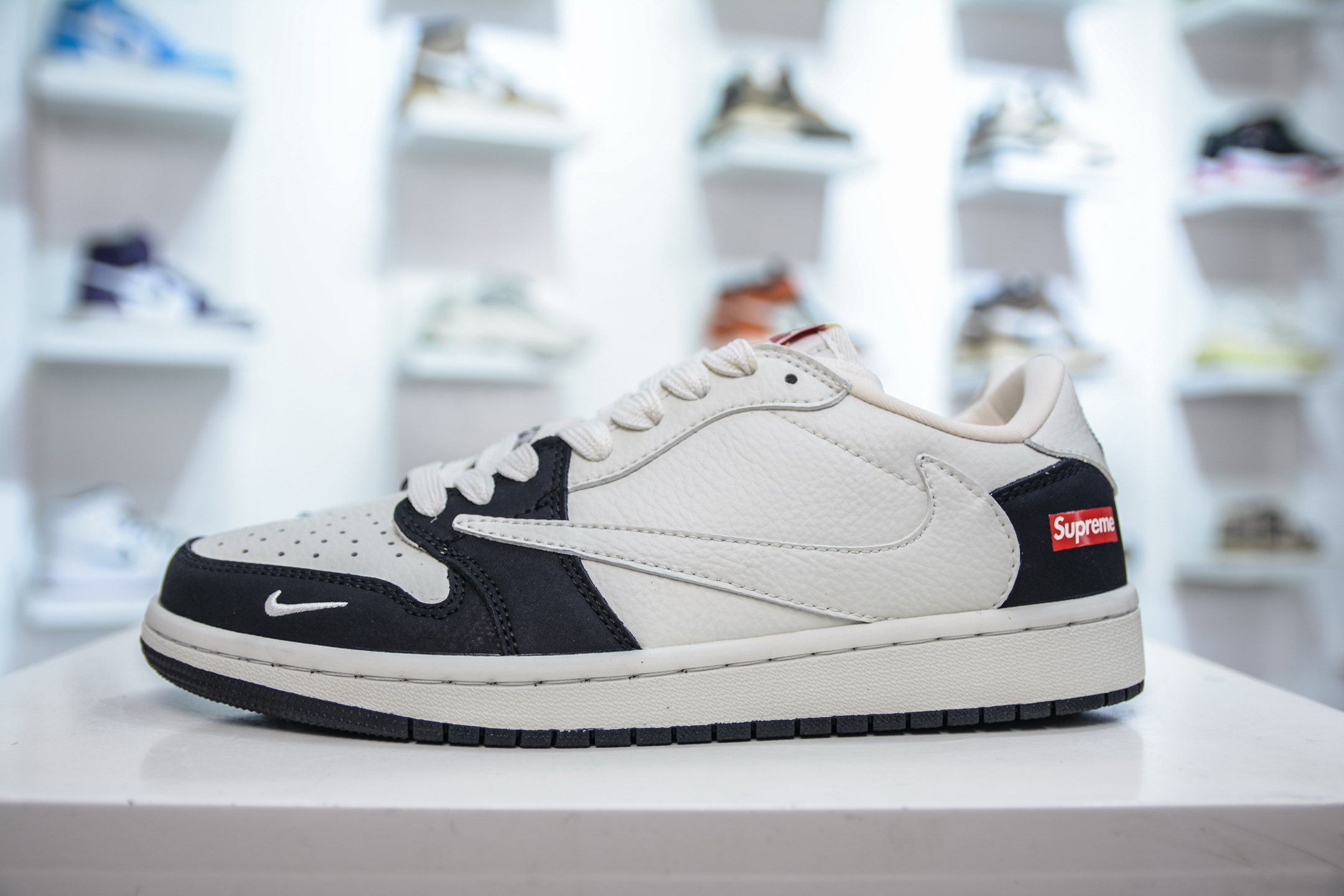 TS x Air Jordan AJ1 Low X Supreme AJ1 低帮 SUP联名-白黑  JH6088-606