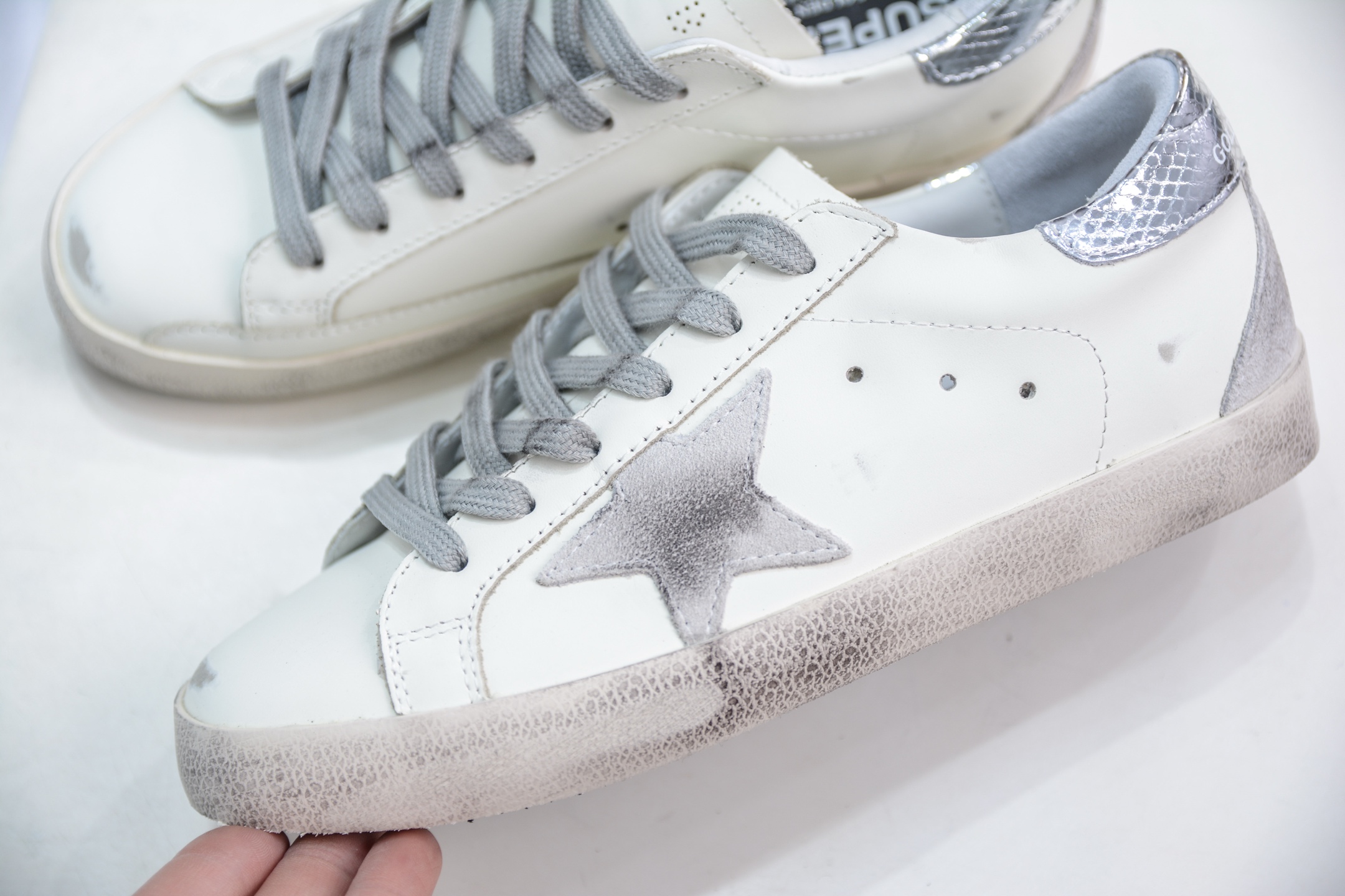 纯原级别 Golden Goose Super-Star GGDB 小脏鞋休闲时尚板鞋 银蛇皮尾