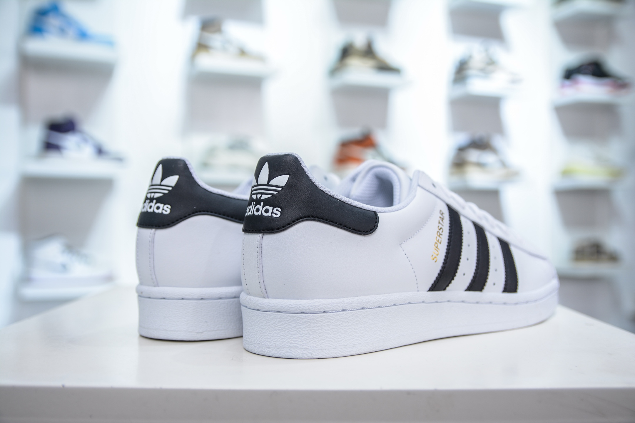 Adidas Originals Superstar Classic White/Black Leather Upper Unisex Sneakers 6 i1742483045820 9540 0 5
