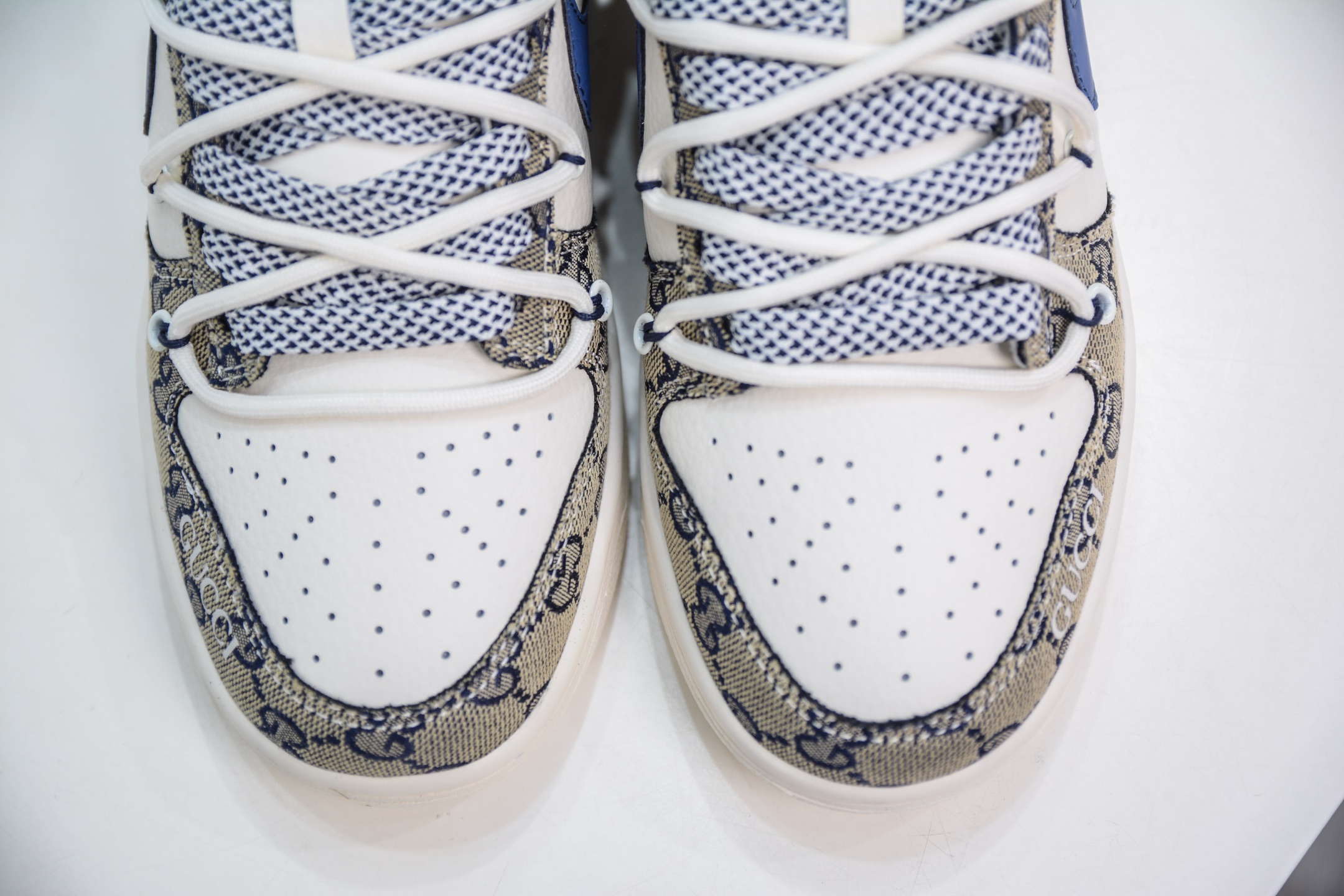 300  Nike SB Dunk Low x GUCCI 古驰联名-绑带织布蓝勾  SJ2068-317