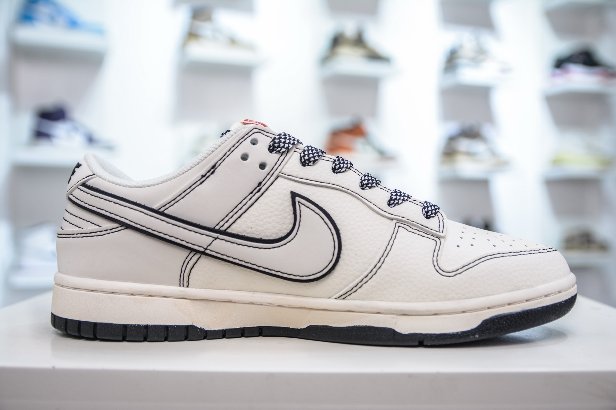 280  Nike SB Dunk Low x Supreme SUP联名-白黑涂鸦黑线  JJ2508-560