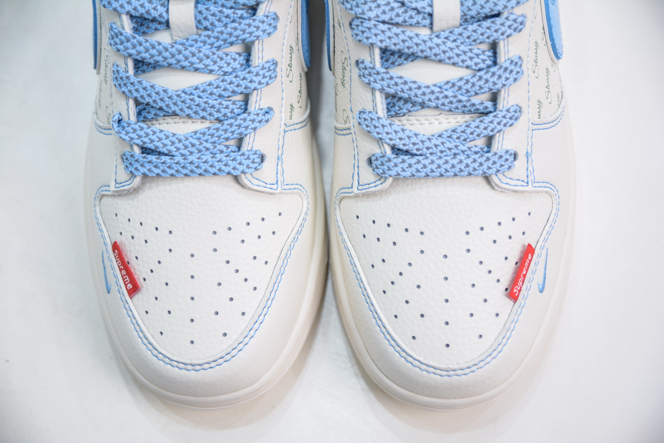 280  Nike SB Dunk Low x Stussy 斯图西联名-白蓝  XS6089-534