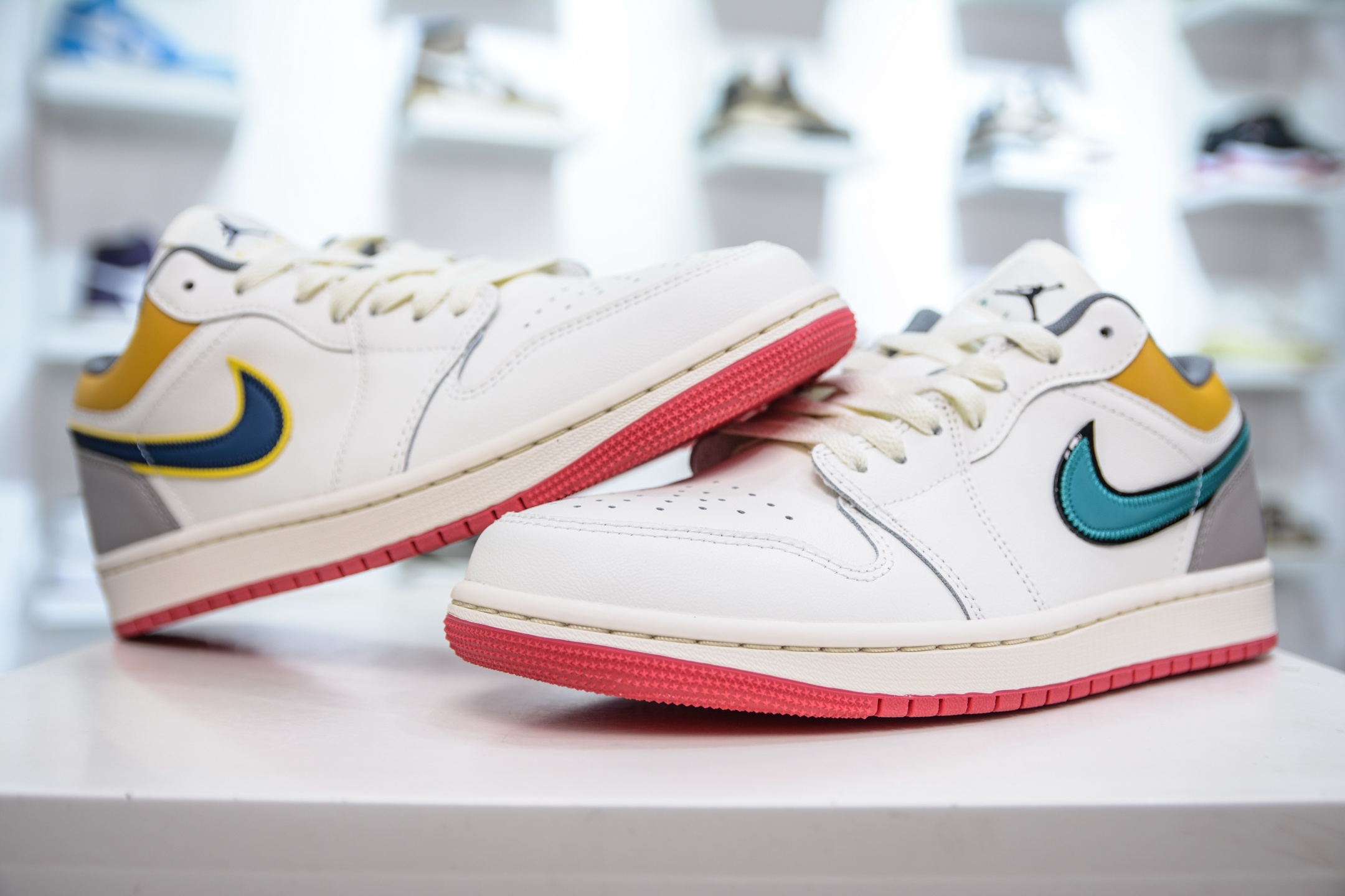 220  DT纯原 Air Jordan AJ1 Low 低帮 白蓝绿黄鸳鸯    HV4511-133