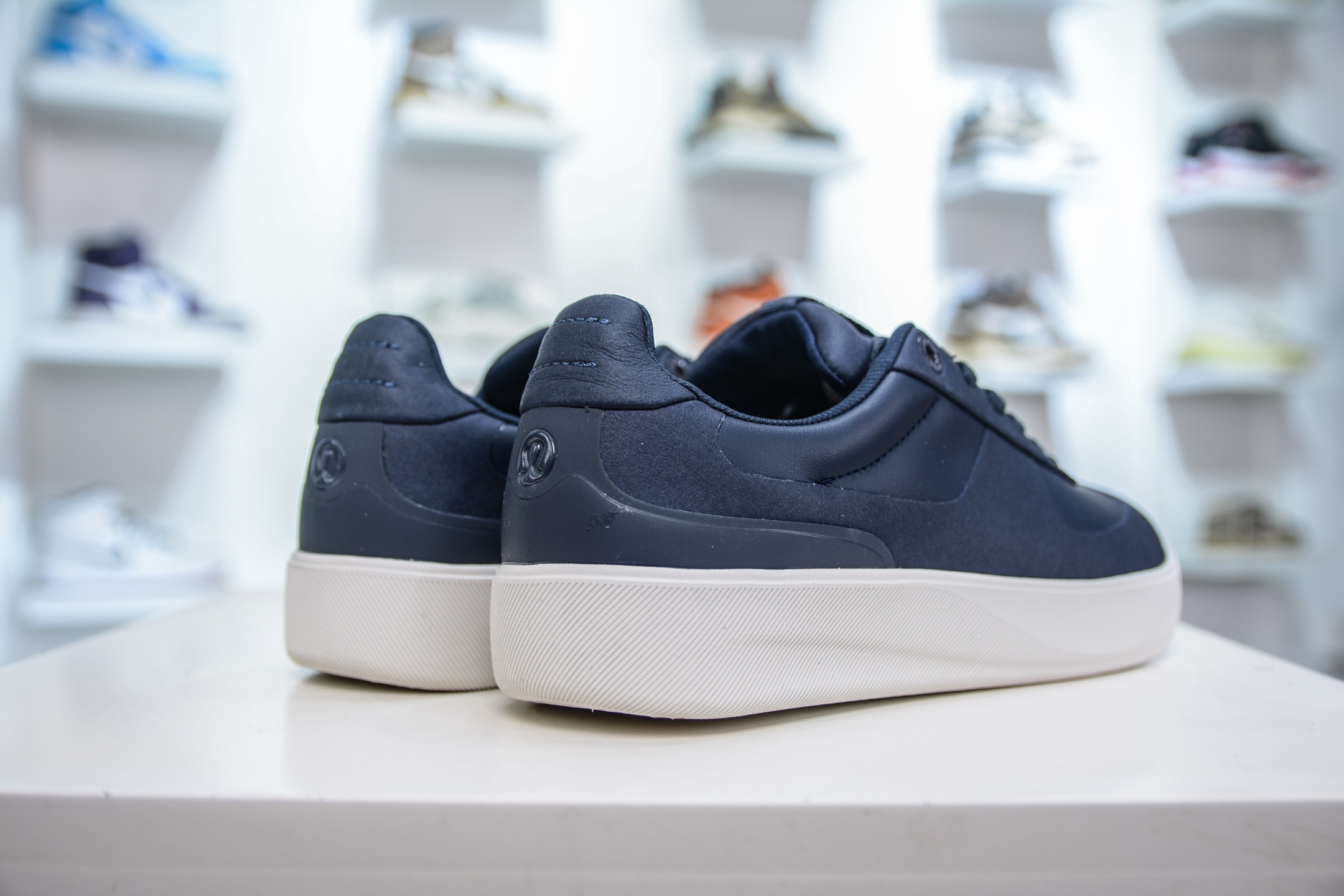 260  CS版 lululemon Cityverse 露露乐檬极简主义减震耐磨低帮生活休闲鞋