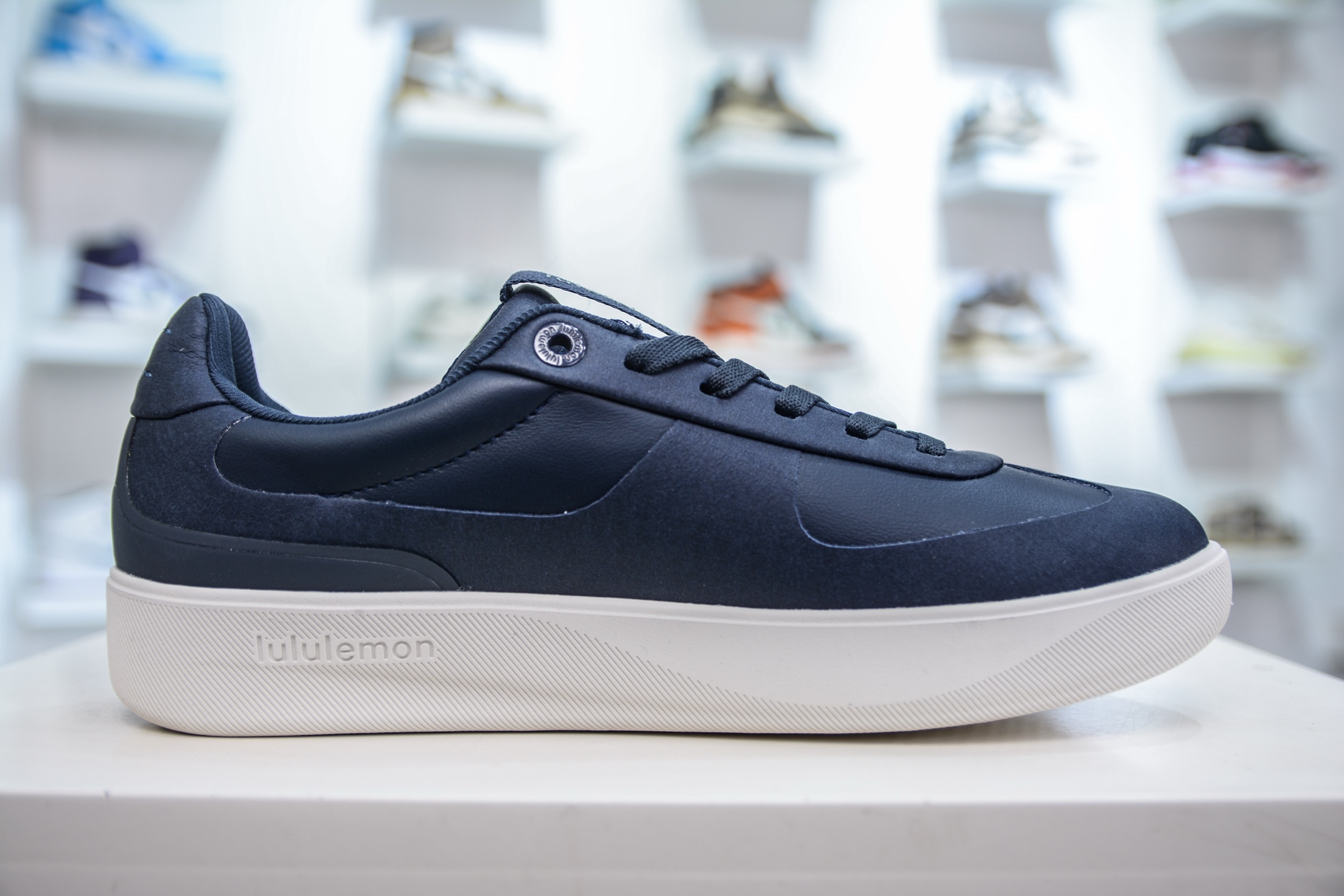 260  CS版 lululemon Cityverse 露露乐檬极简主义减震耐磨低帮生活休闲鞋