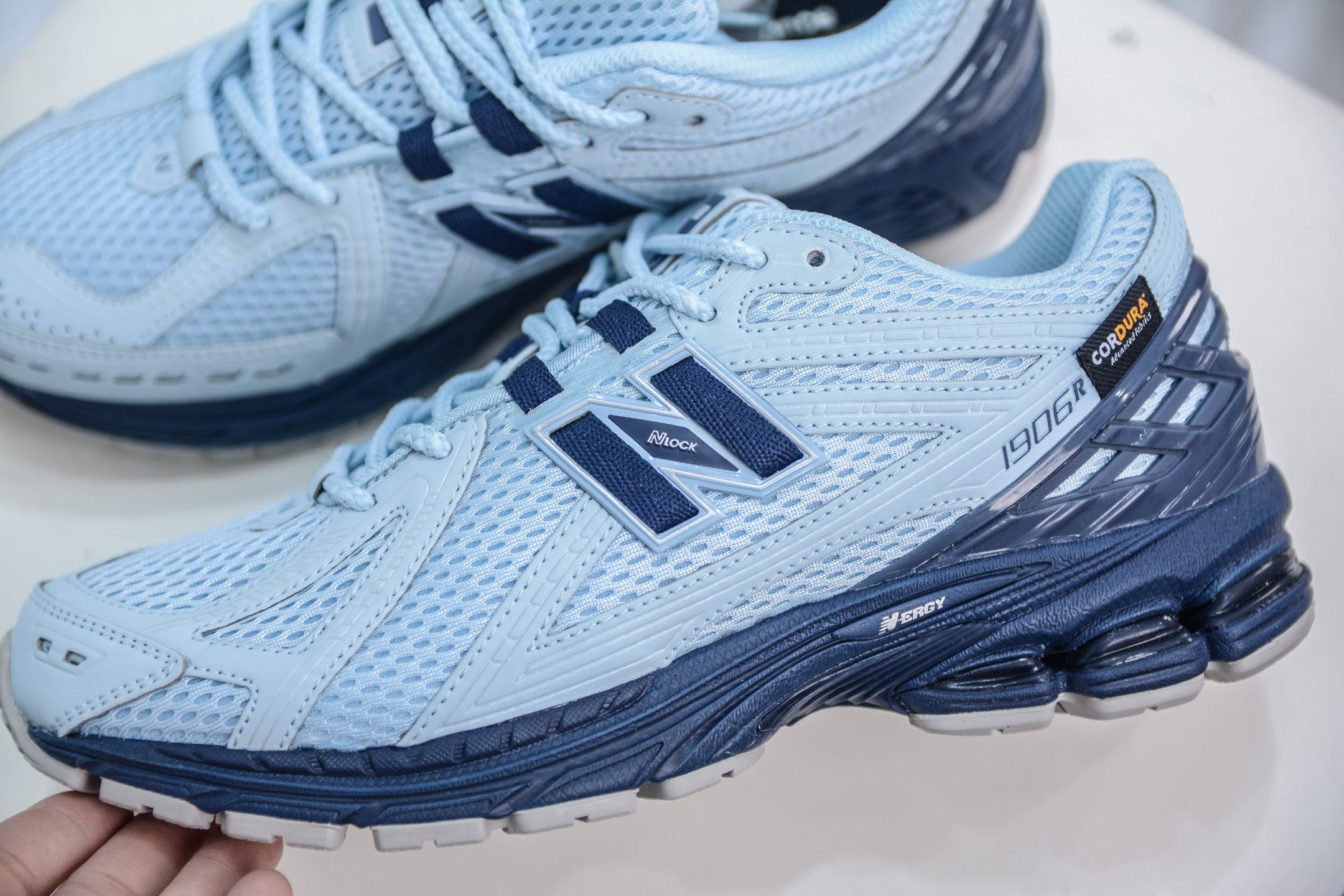 210  T版纯原 New Balance M1906R系列 复古老爹防滑耐磨低帮 跑步鞋  M1906CDA