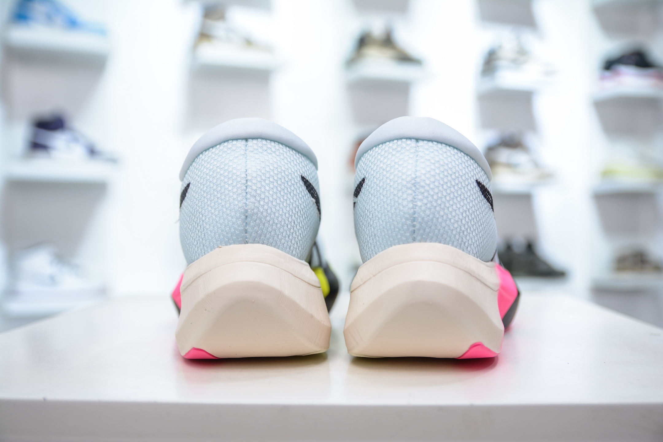 190  亚瑟士/Asics Metaspeed Sky Paris 进化版竞速马拉松巴黎系列低帮碳板竞速轻量透气缓震休闲运动跑步鞋 1013A123-401