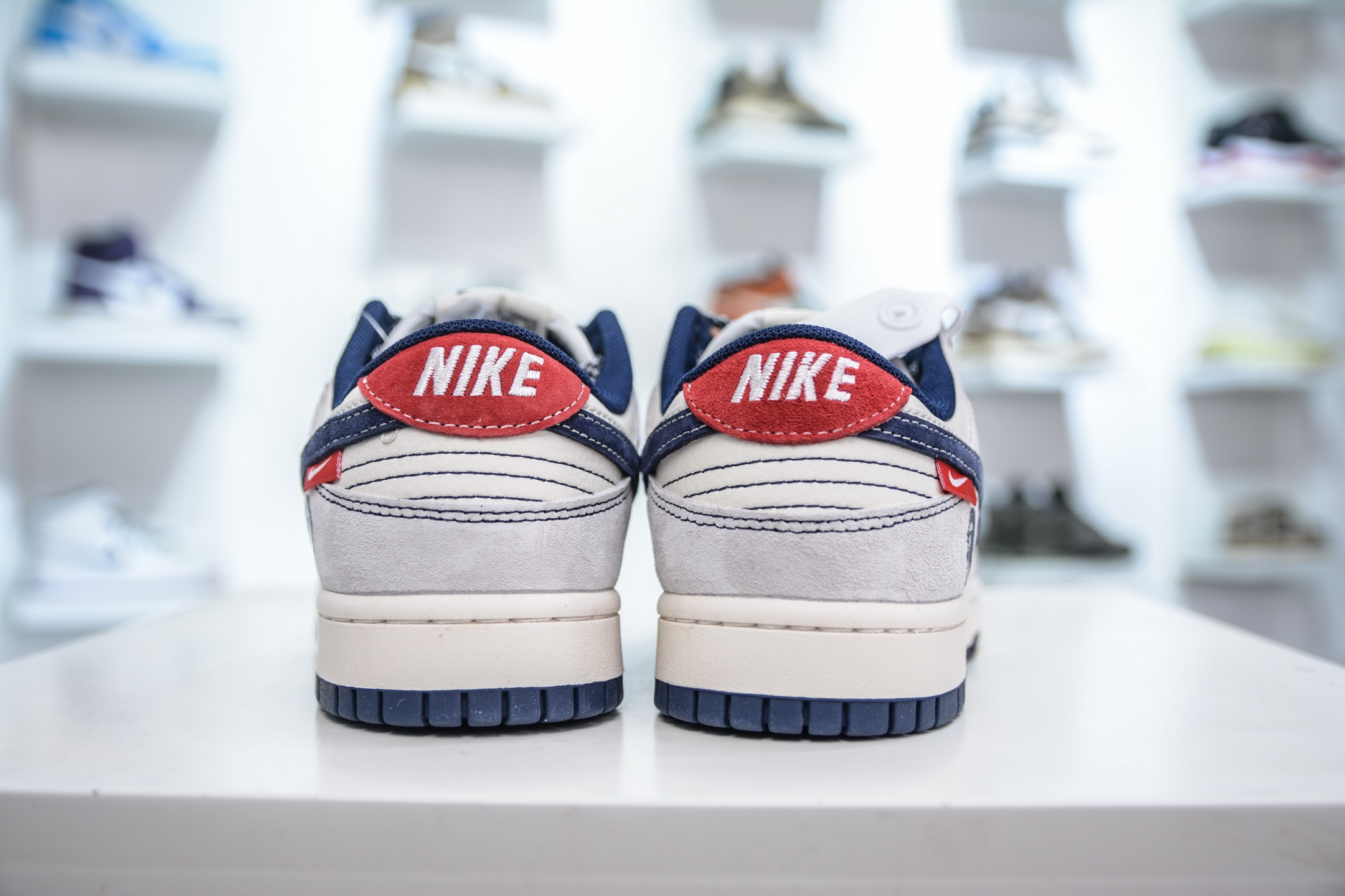 280   Nike SB Dunk Low x BAPE 猿人头联名-白蓝双勾  SJ2558-018