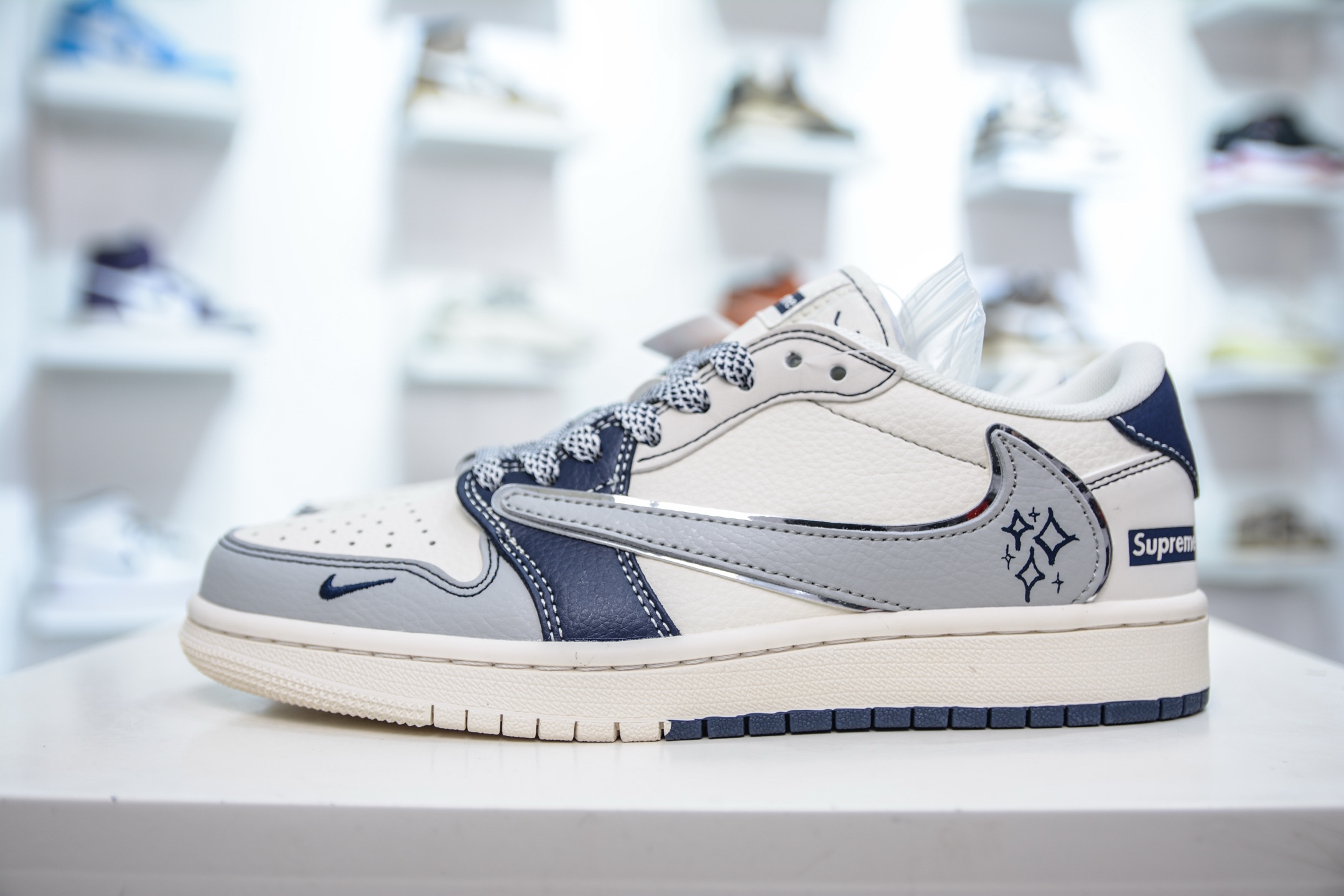270   TS x Air Jordan 1 Retro Low x Supreme  SUP联名-白灰蓝  XS7089-549