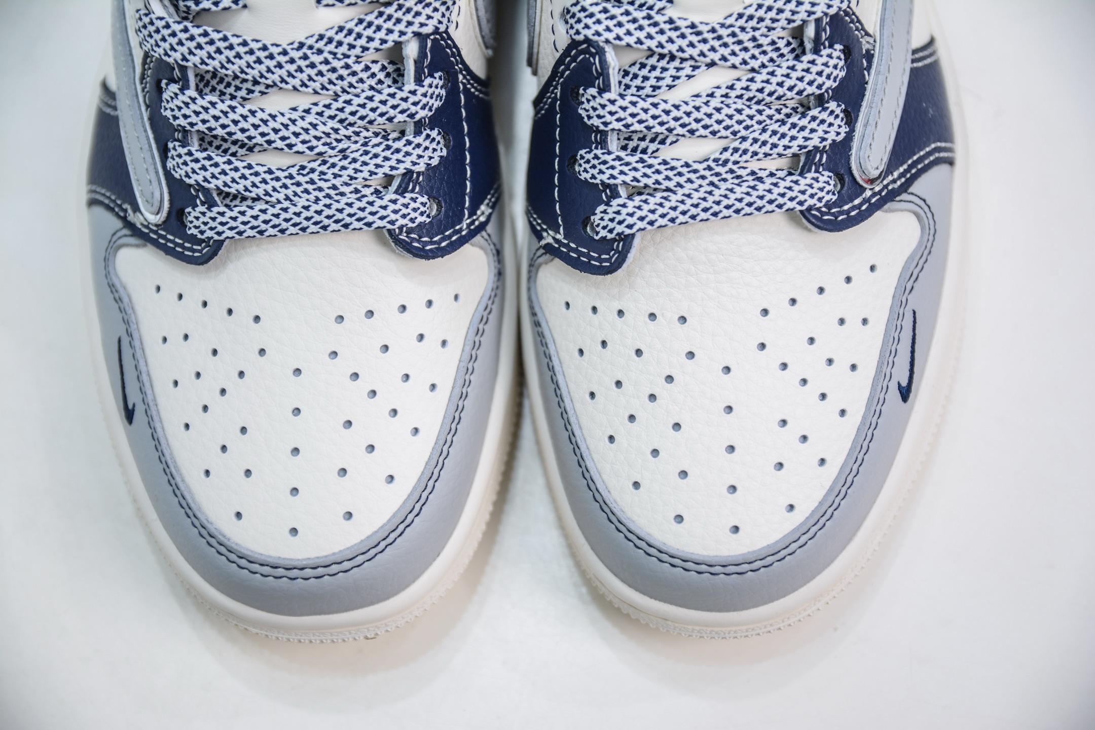 270   TS x Air Jordan 1 Retro Low x Supreme  SUP联名-白灰蓝  XS7089-549