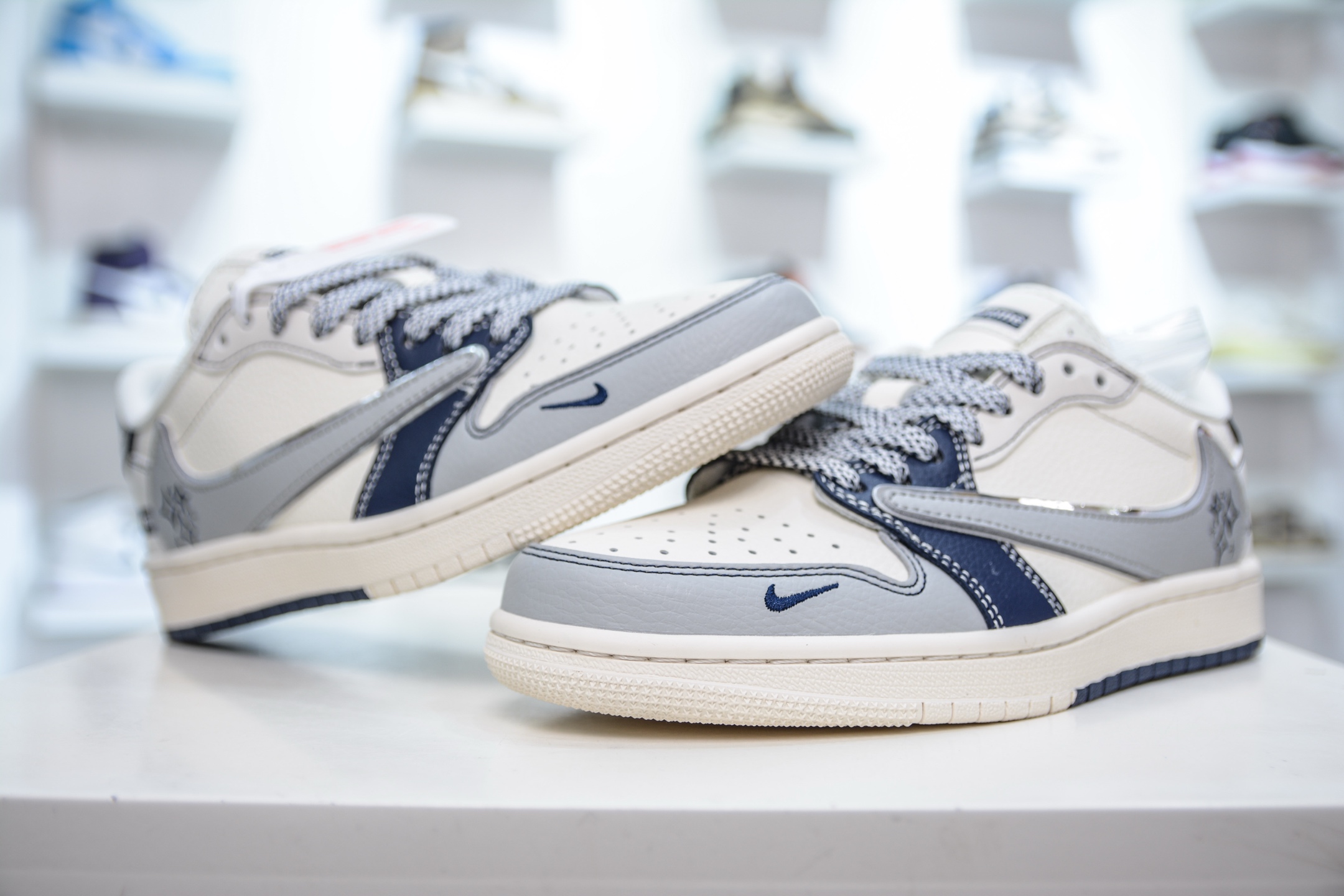 270   TS x Air Jordan 1 Retro Low x Supreme  SUP联名-白灰蓝  XS7089-549