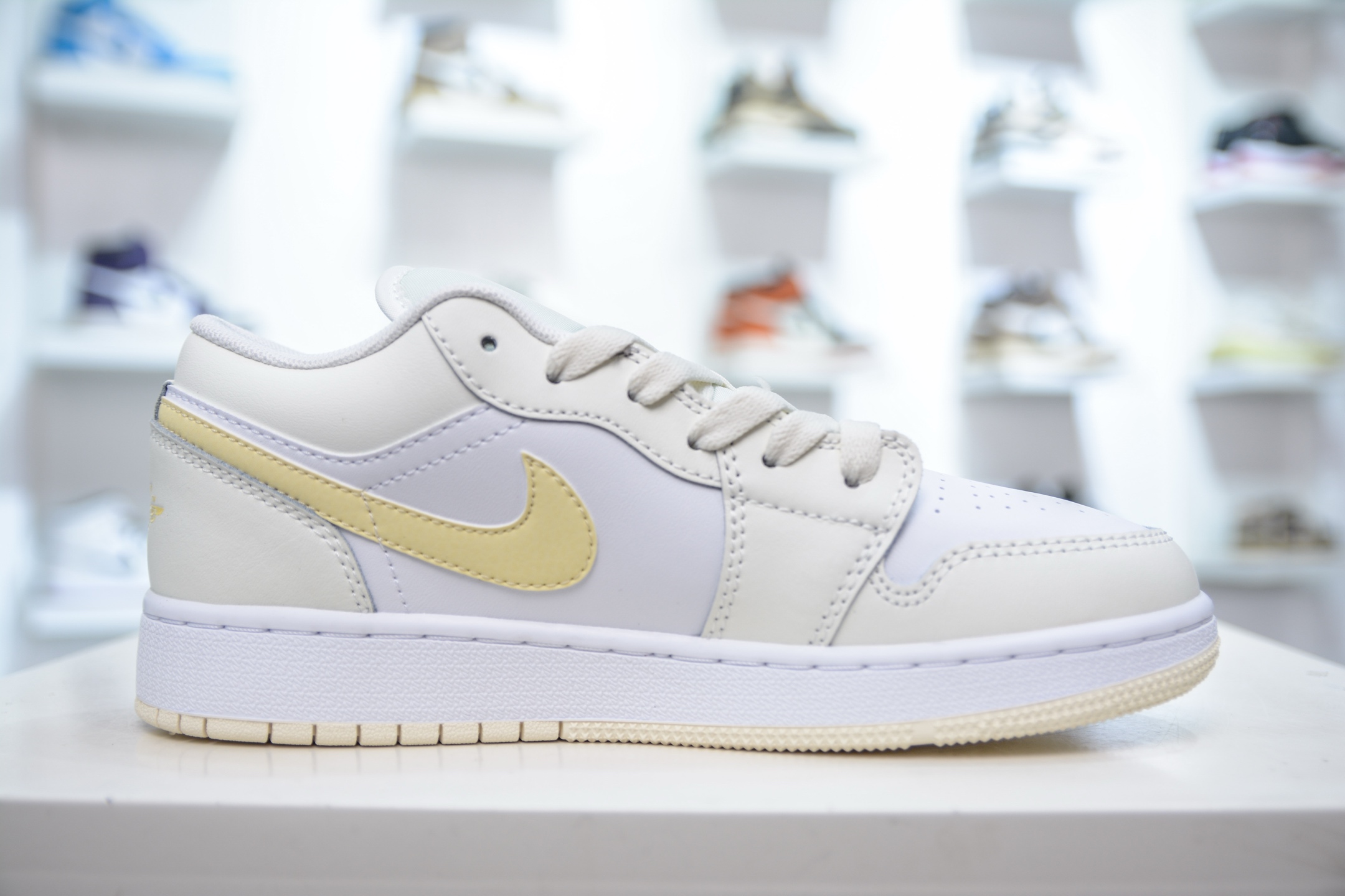 220  X版纯原 顶级Air Jordan 1 Low”Zesty Lemon” 米白柠檬黄   FV8486-181