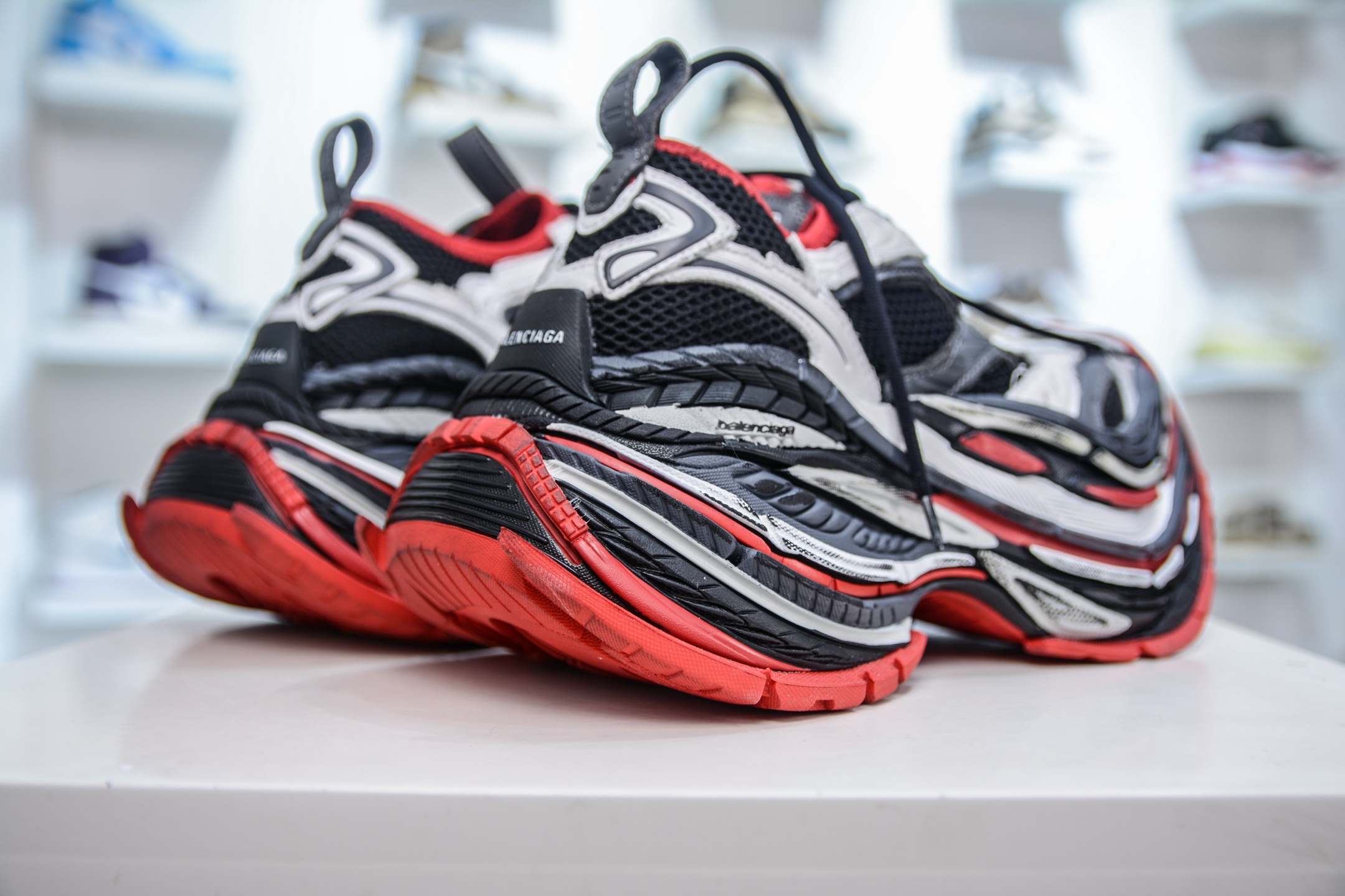400  XA版纯原 厂工艺 市面最强版本出货 Balenciaga巴黎世家 Platform 厚底系带 老爹鞋 17代黑白红 灰红  821137 WPLTF 1160