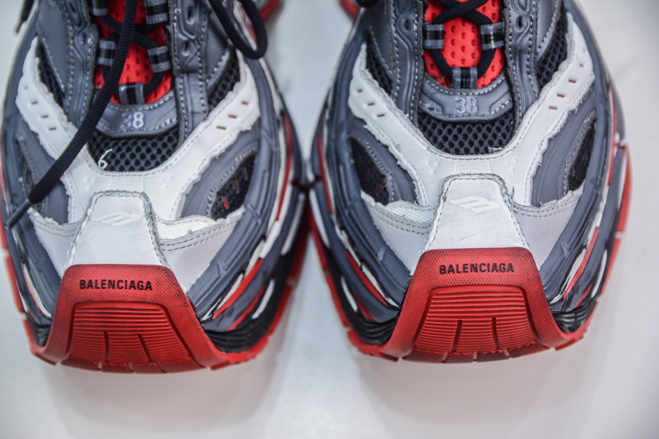 400  XA版纯原 厂工艺 市面最强版本出货 Balenciaga巴黎世家 Platform 厚底系带 老爹鞋 17代黑白红 灰红  821137 WPLTF 1160