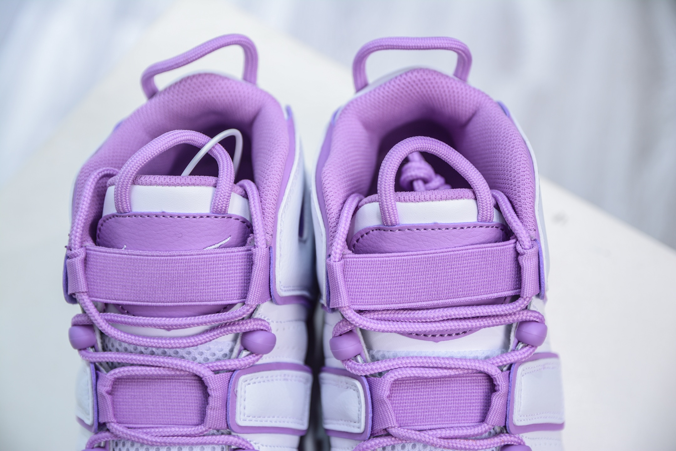  
纯原 NK Air More Uptempo ’96 OG 皮蓬大AIR 以流行于街头的涂鸦文化为设