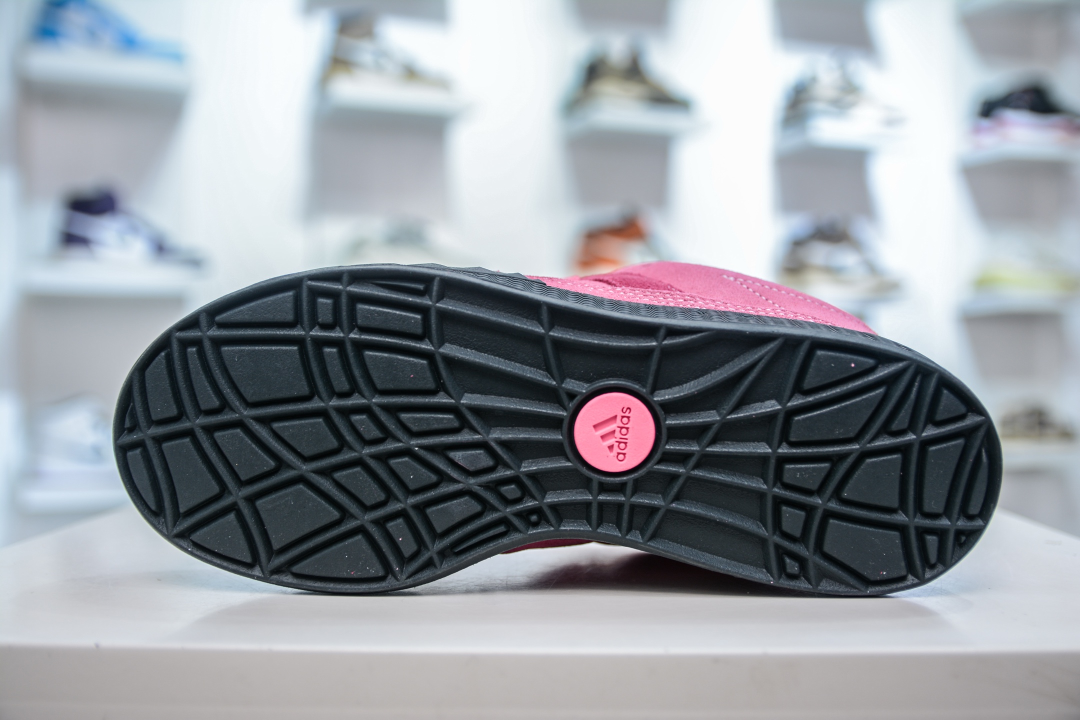 AD Adimatic Low 马蒂奇系列低帮复古面包鞋运动休闲滑板板鞋 IE7364