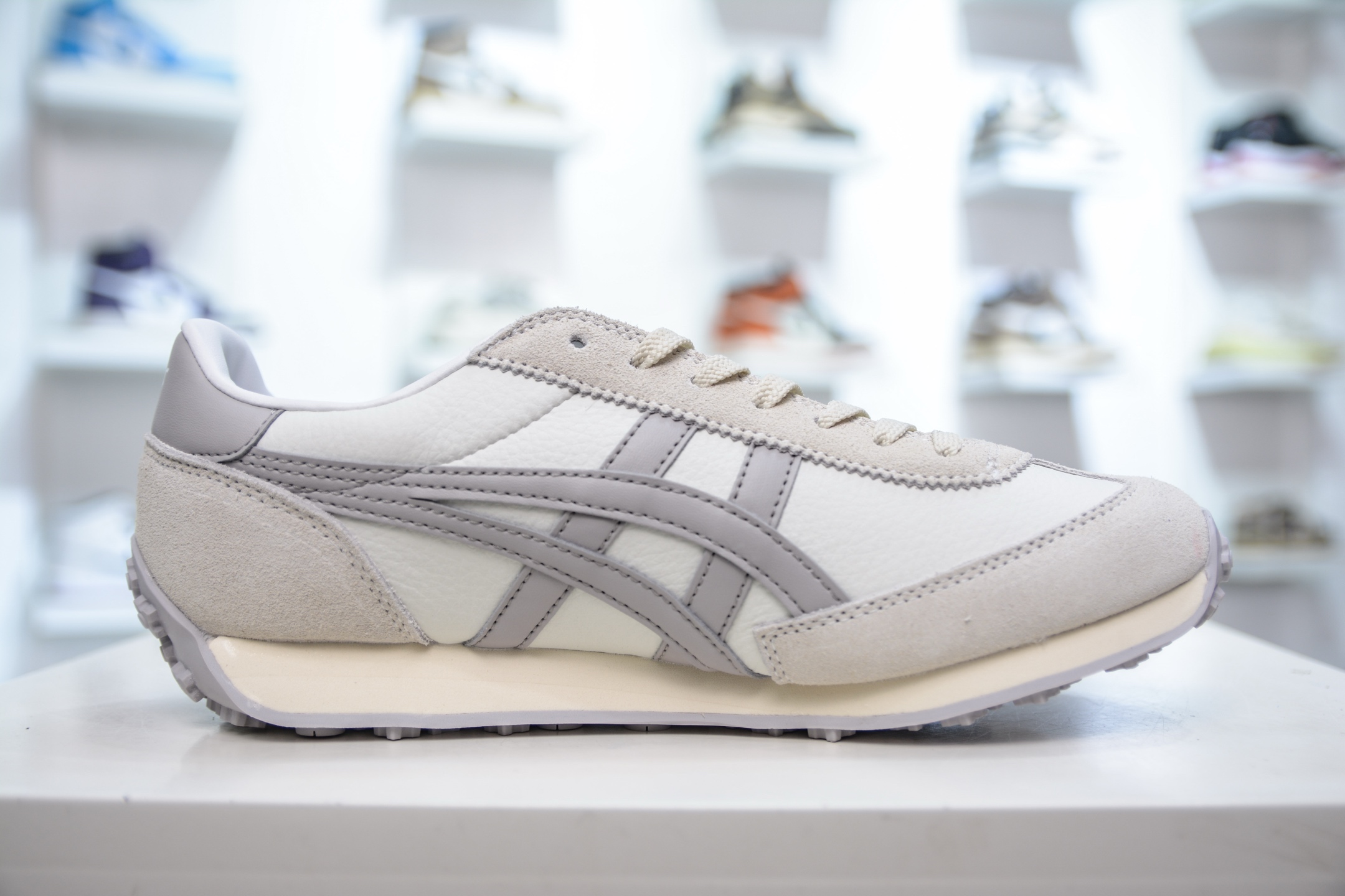 170  鬼冢虎Onitsuka Tiger California 78系列 FS11超舒适缓震复合底 透气跑步鞋  1183C207-100
