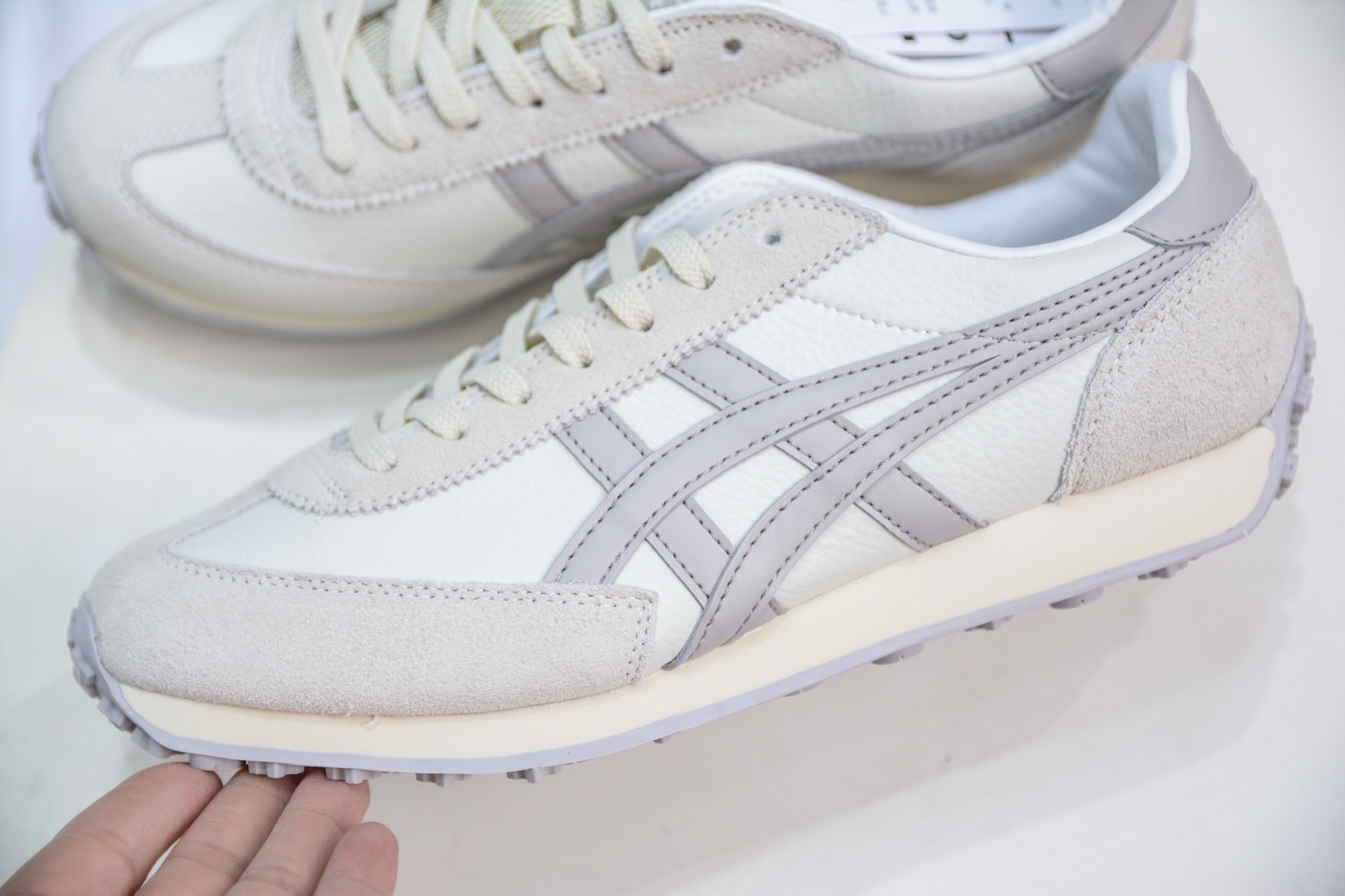 170  鬼冢虎Onitsuka Tiger California 78系列 FS11超舒适缓震复合底 透气跑步鞋  1183C207-100