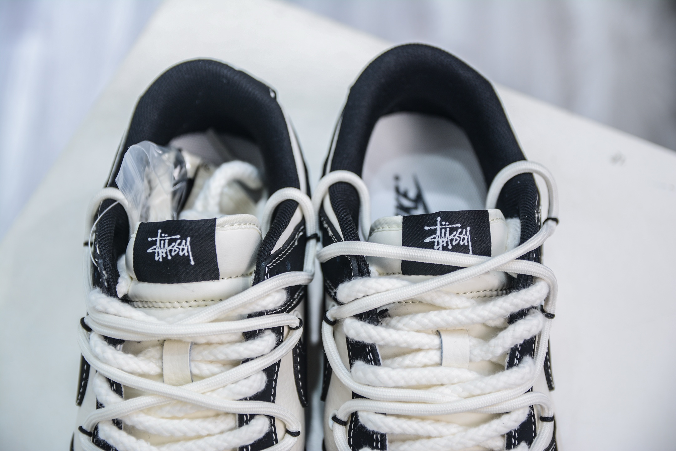 Nike SB Dunk Low x Stussy x Supreme SUP斯图西联名-白黑小钩绑带 YX5066-278