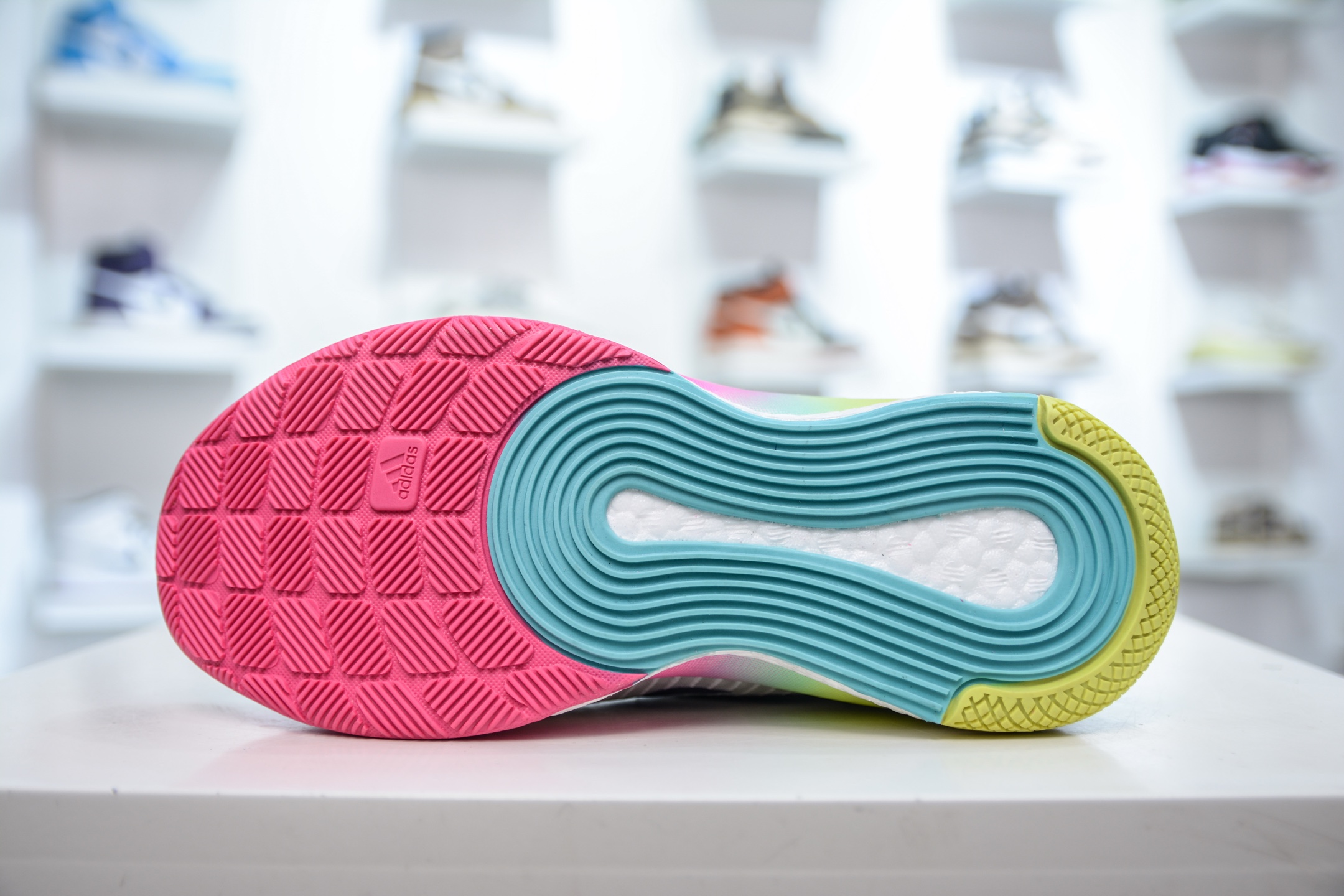 260  ADIDAS CRAZYFLIGHT MID 运动鞋记忆回弹BOOST真爆大底 运动排球鞋 HP3337