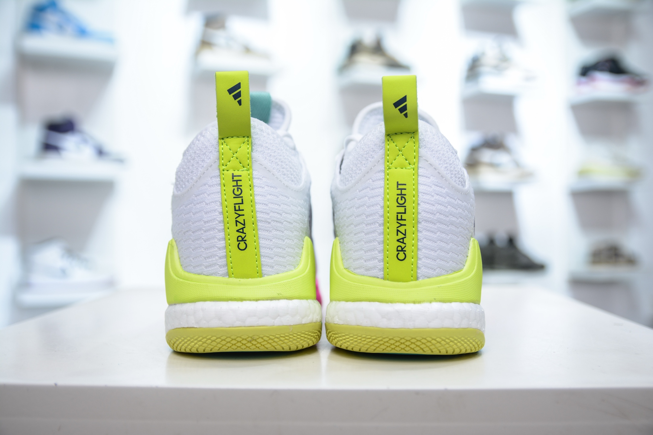 260  ADIDAS CRAZYFLIGHT MID 运动鞋记忆回弹BOOST真爆大底 运动排球鞋 HP3337