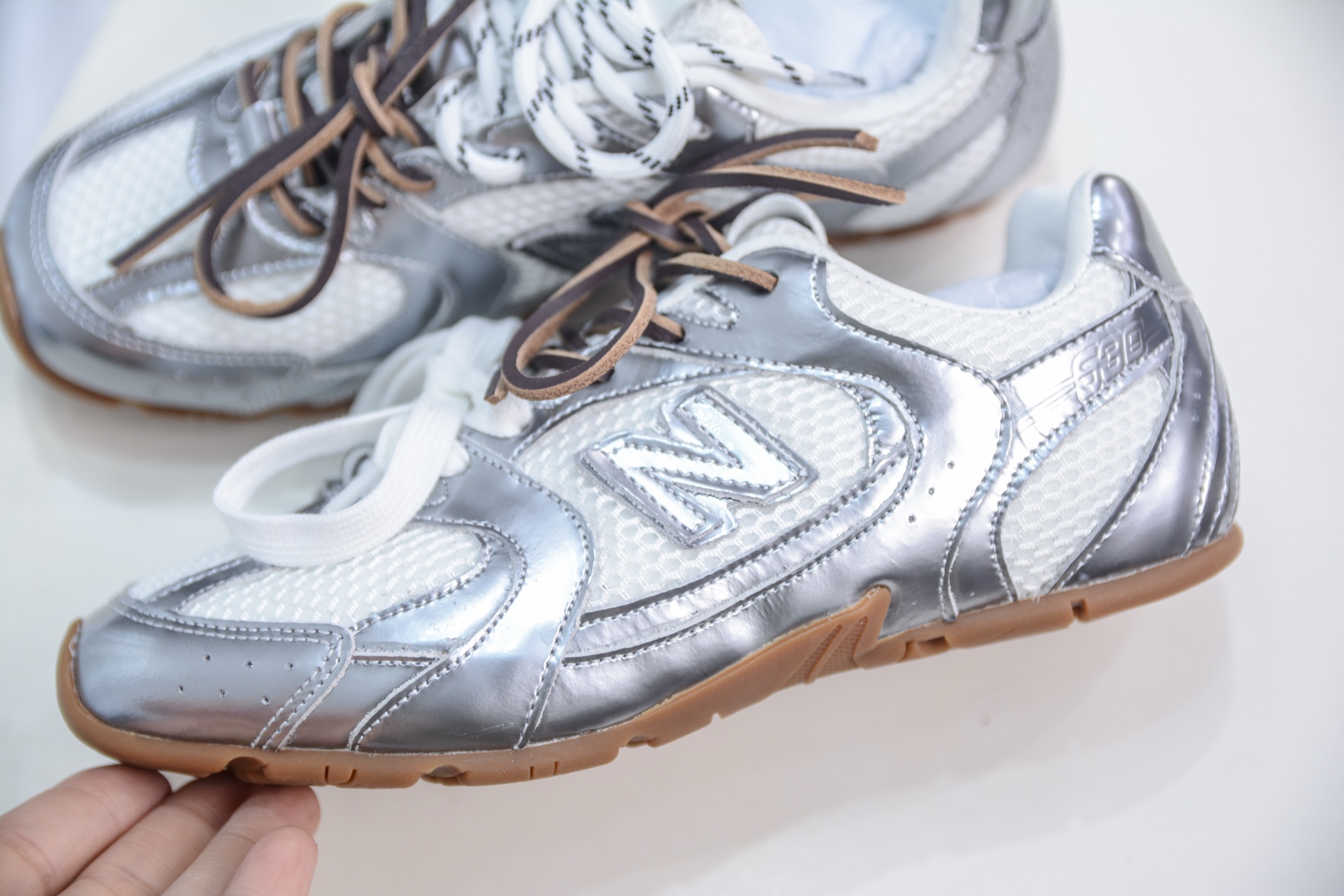 360  Miumiu x New Balance NB530 新百伦缪缪联名款复古运动鞋