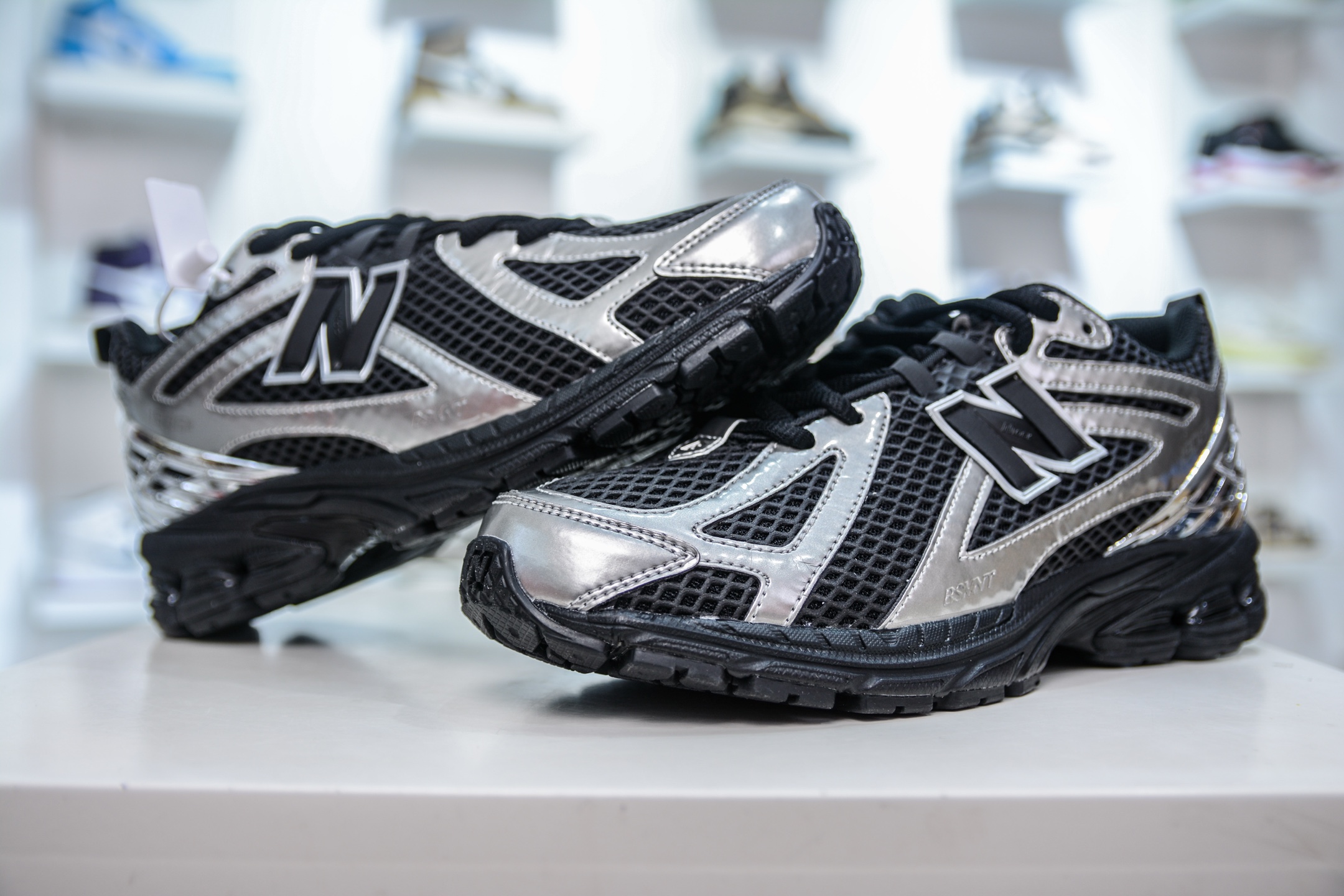 210   T版纯原 New Balance M1906R系列 复古老爹防滑耐磨低帮 跑步鞋   M1906RBS
