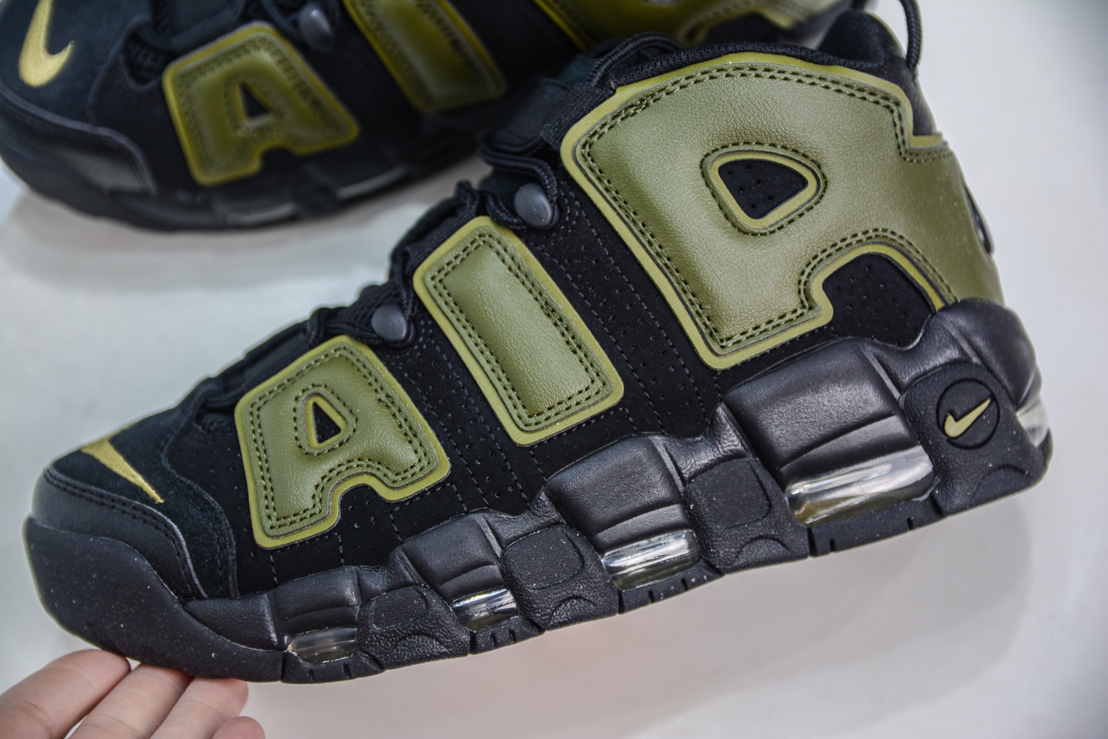 260  PP版纯原 NK Air More Uptempo ’96 OG 皮蓬大AIR 以流行于街头的涂鸦文化为设计灵感 DH8011-001