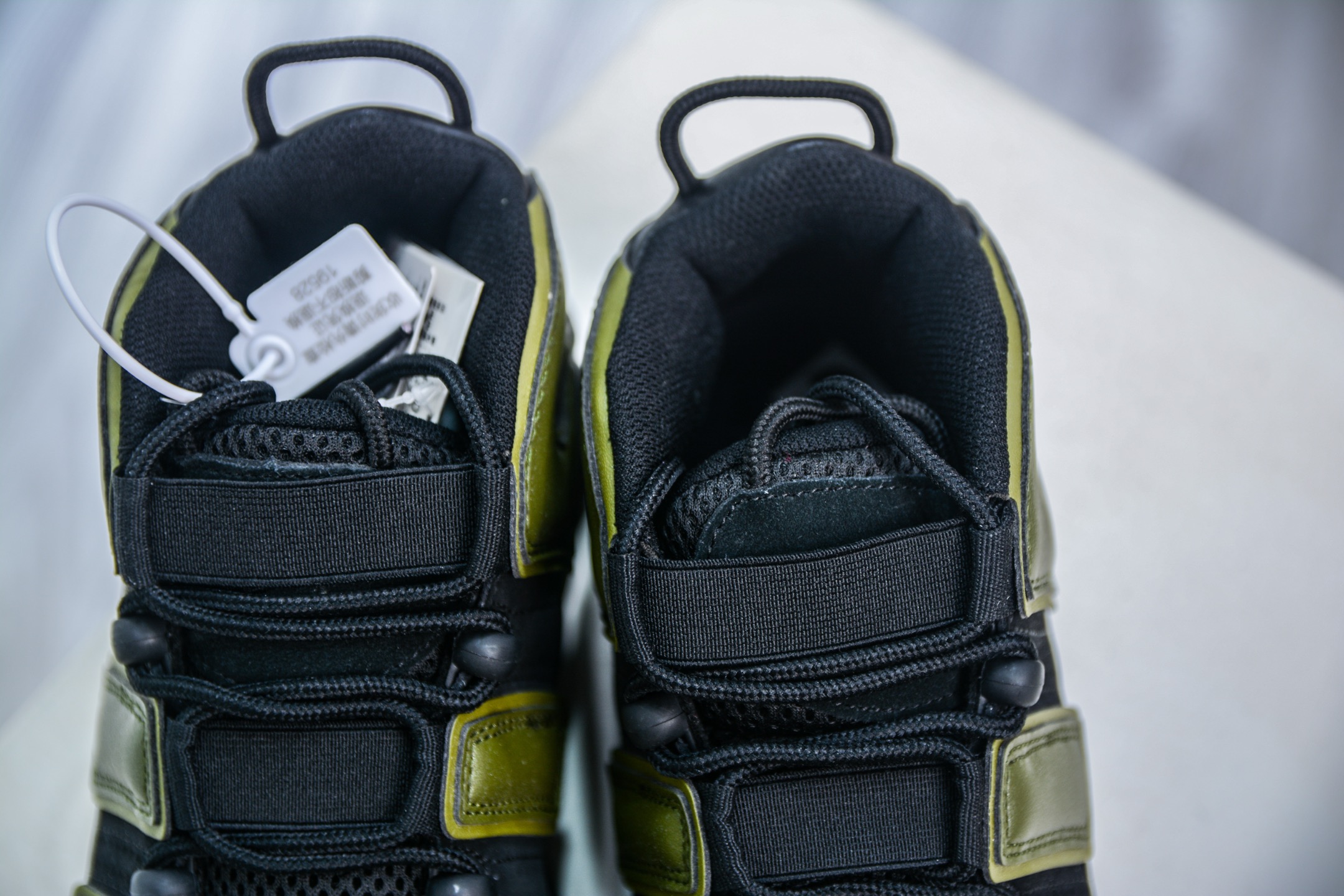 260  PP版纯原 NK Air More Uptempo ’96 OG 皮蓬大AIR 以流行于街头的涂鸦文化为设计灵感 DH8011-001