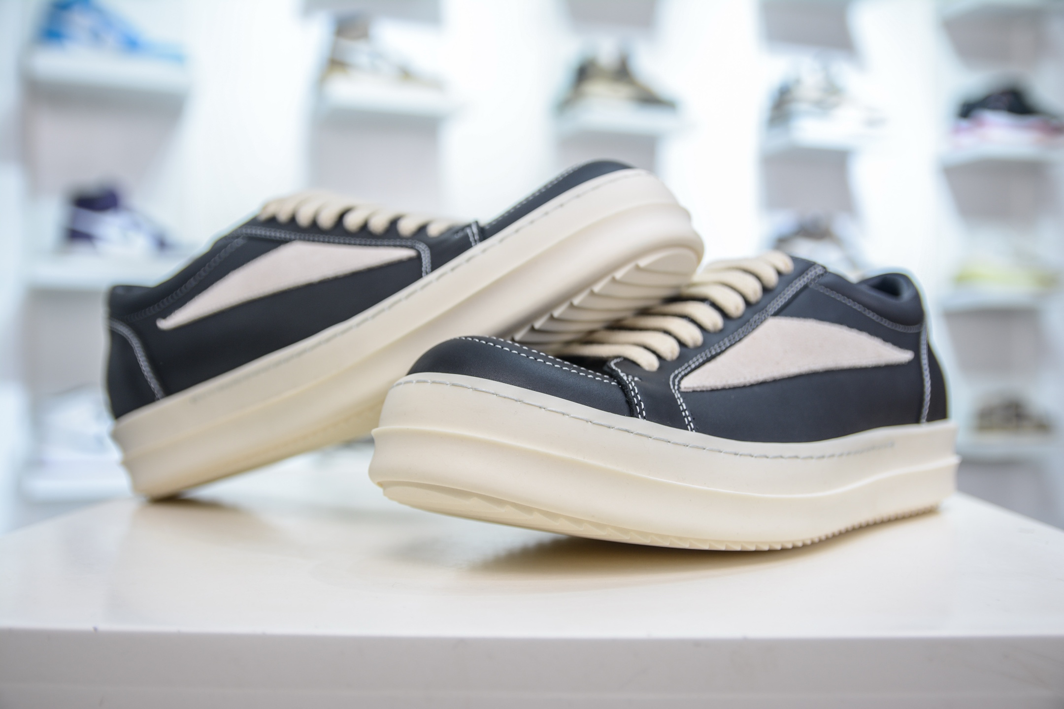 480  OG纯原 Rick Owens Drkshdw 瑞克·欧文斯低帮 黑白皮面 时尚运动板鞋