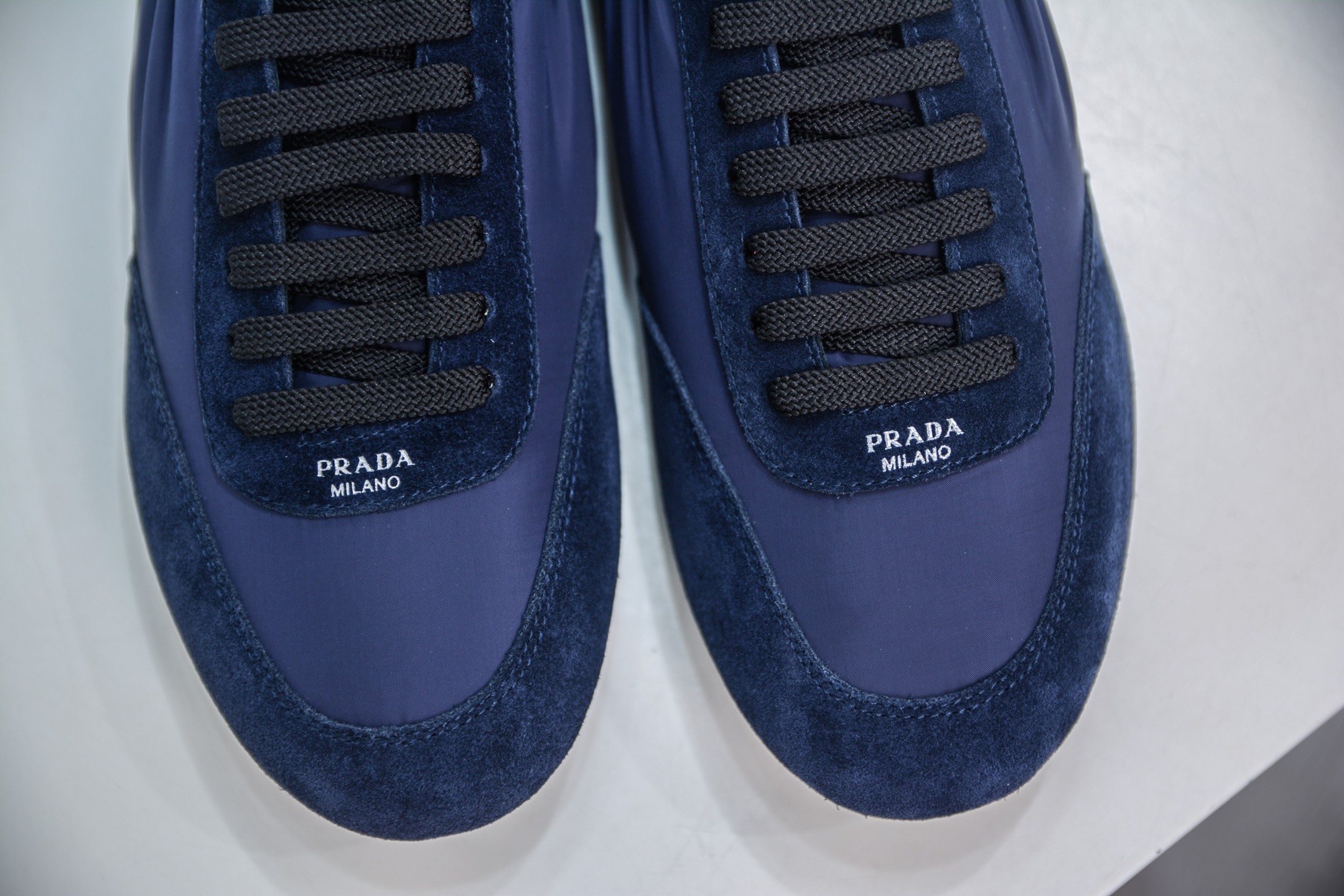 300   Prada 普拉达早春夏秀款薄底德训鞋 2025ss秀款出境率最高的单品
