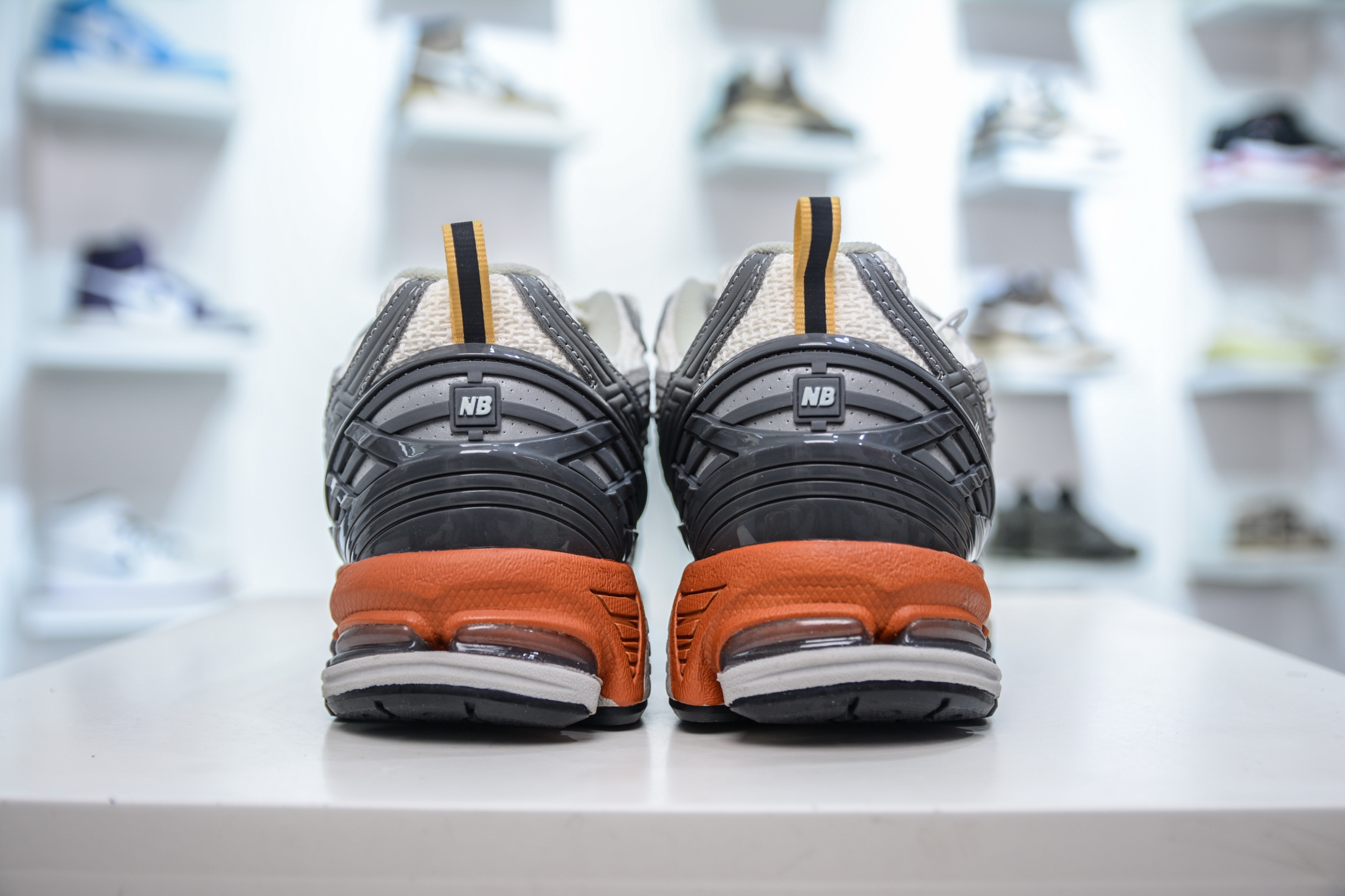 210  T版纯原 New Balance M1906R系列 复古老爹防滑耐磨低帮 跑步鞋  M1906NG1