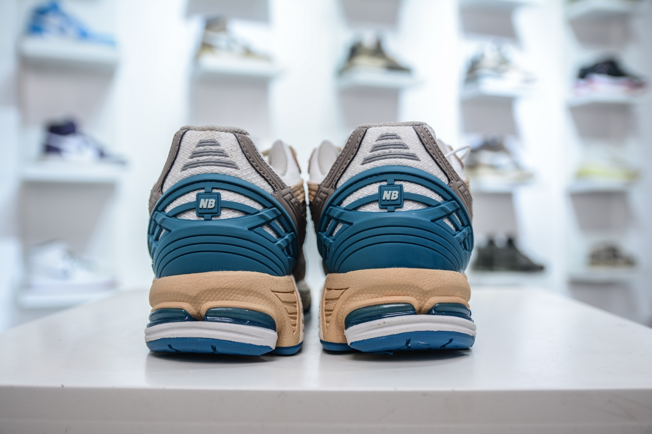 210  T版纯原 New Balance M1906R系列 复古老爹防滑耐磨低帮 跑步鞋  M1906NCS