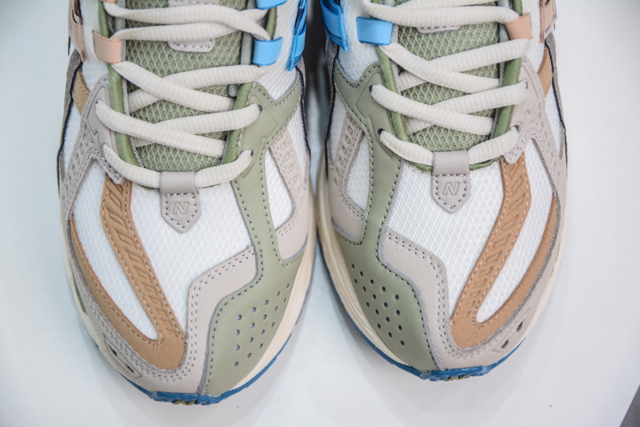 210  T版纯原 New Balance M1906R系列 复古老爹防滑耐磨低帮 跑步鞋  M1906NCS